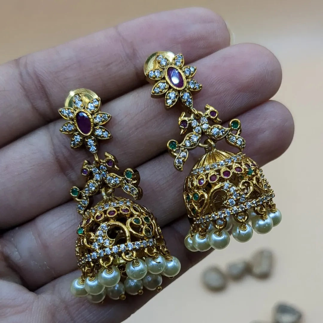 Trendy Halskette mit Ohrringe - gold