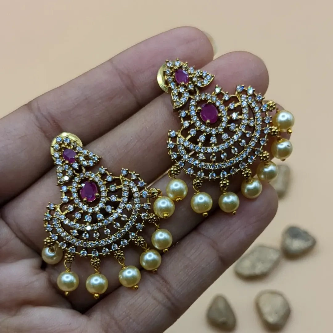 Trendy Halskette mit Ohrringe - gold | Magenta