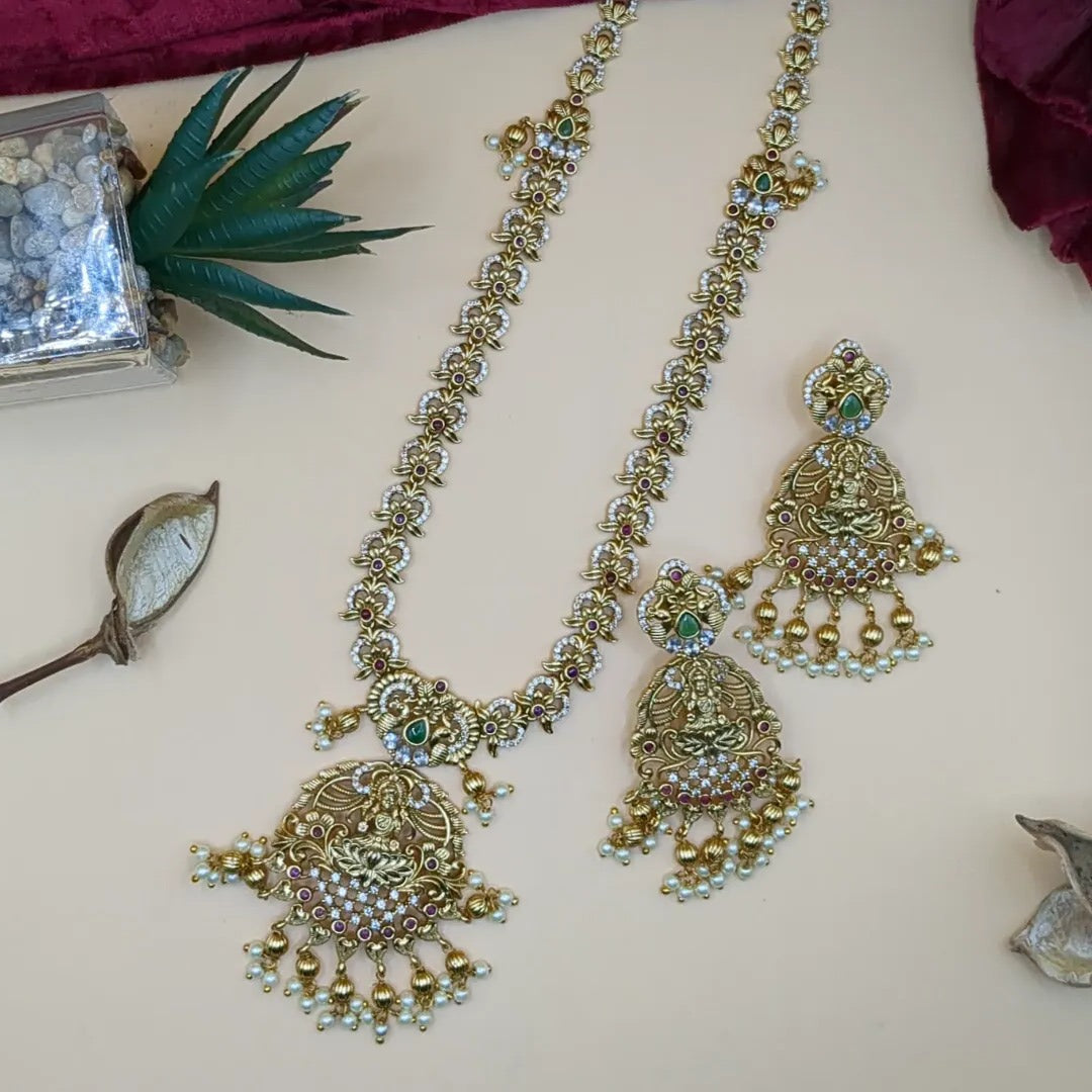 Tempel Halskette lang mit Ohrringe Set - gold