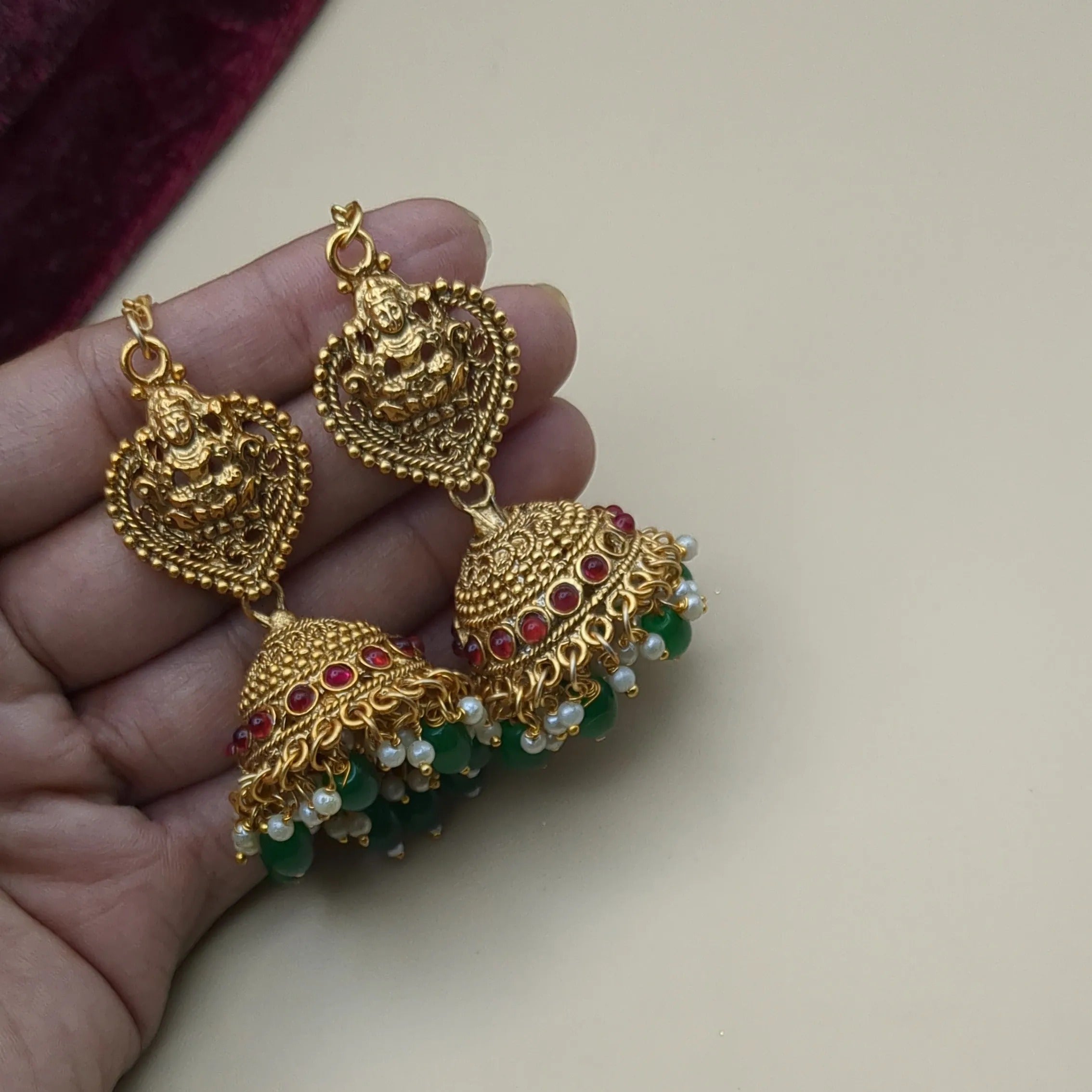 Tempel Braut Halskette, Haram, Ohrringe & Tikka - gold | grün |Combo Set