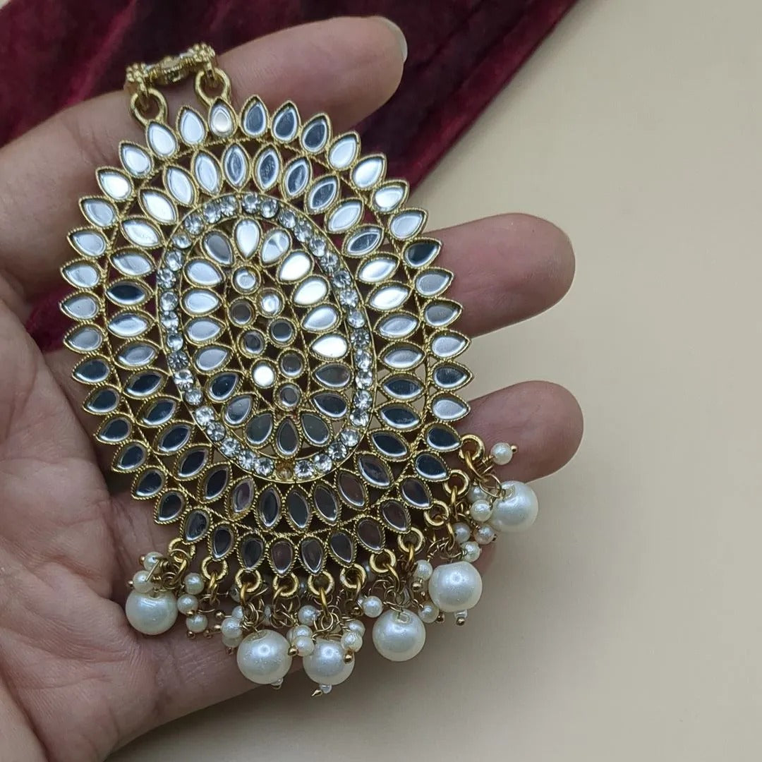 Kundan Maang Tikka - gold white