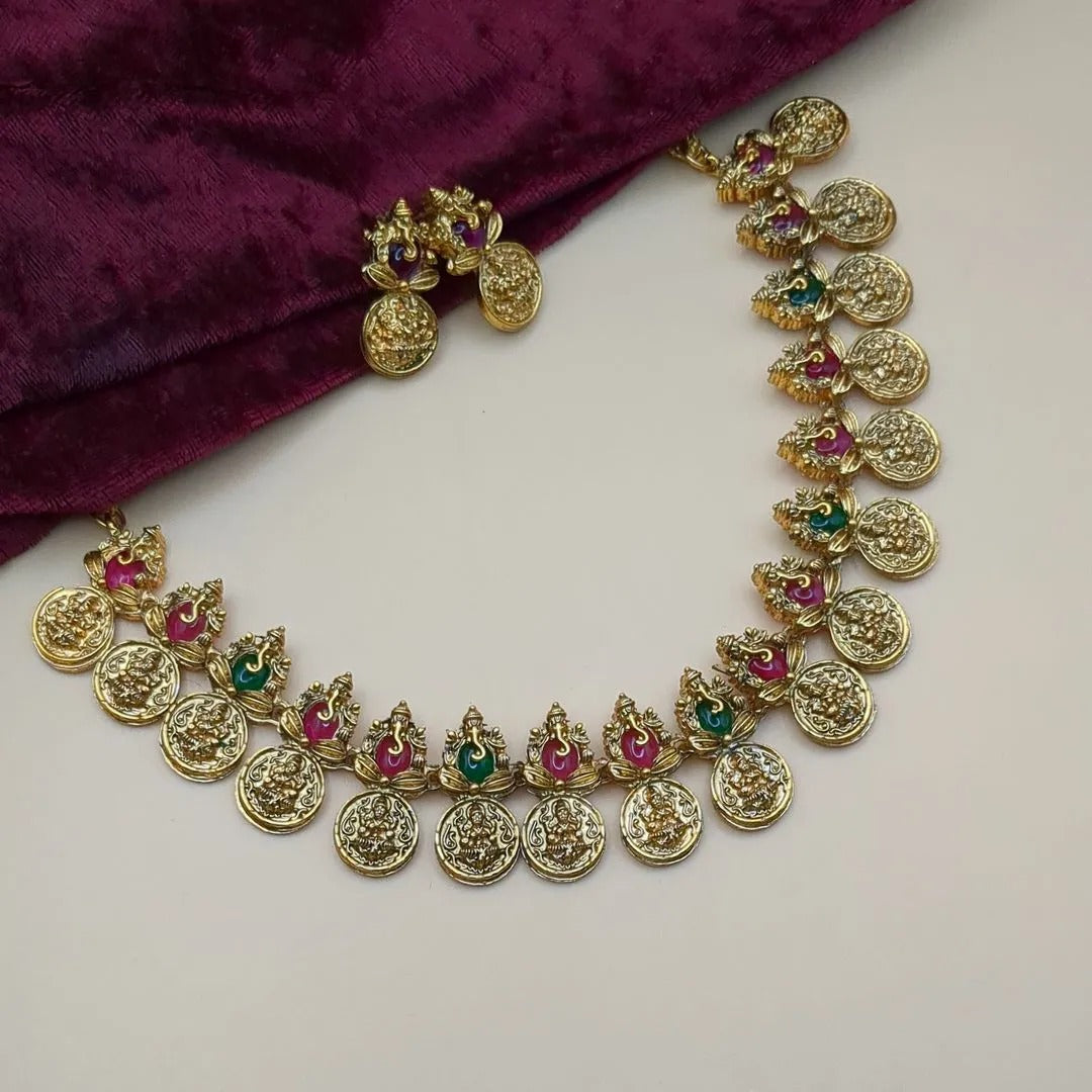 Tempel Halskette mit Ohrringe - gold