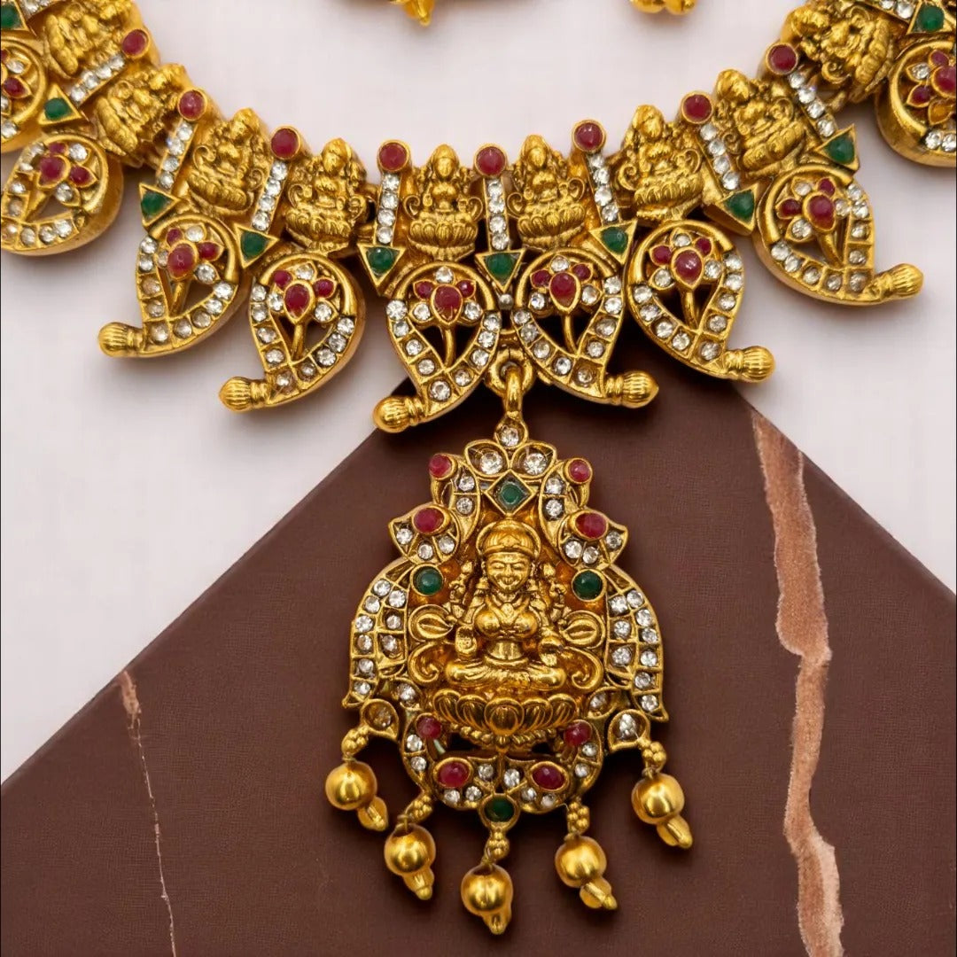 Temple Choker Necklace with Earrings