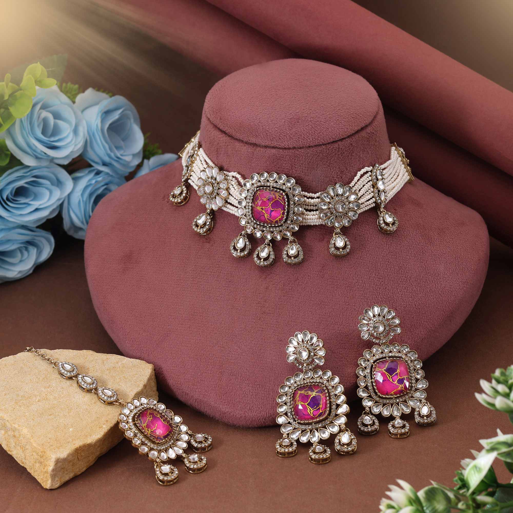 Kundan Halskette mit Ohrringe & Tikka - gold | magenta