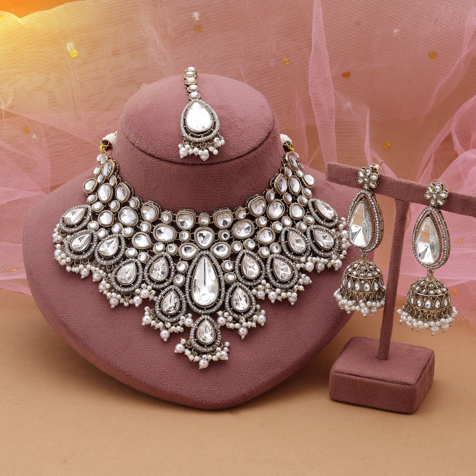 Kundan Necklace with Earrings & Tikka - gold | Red