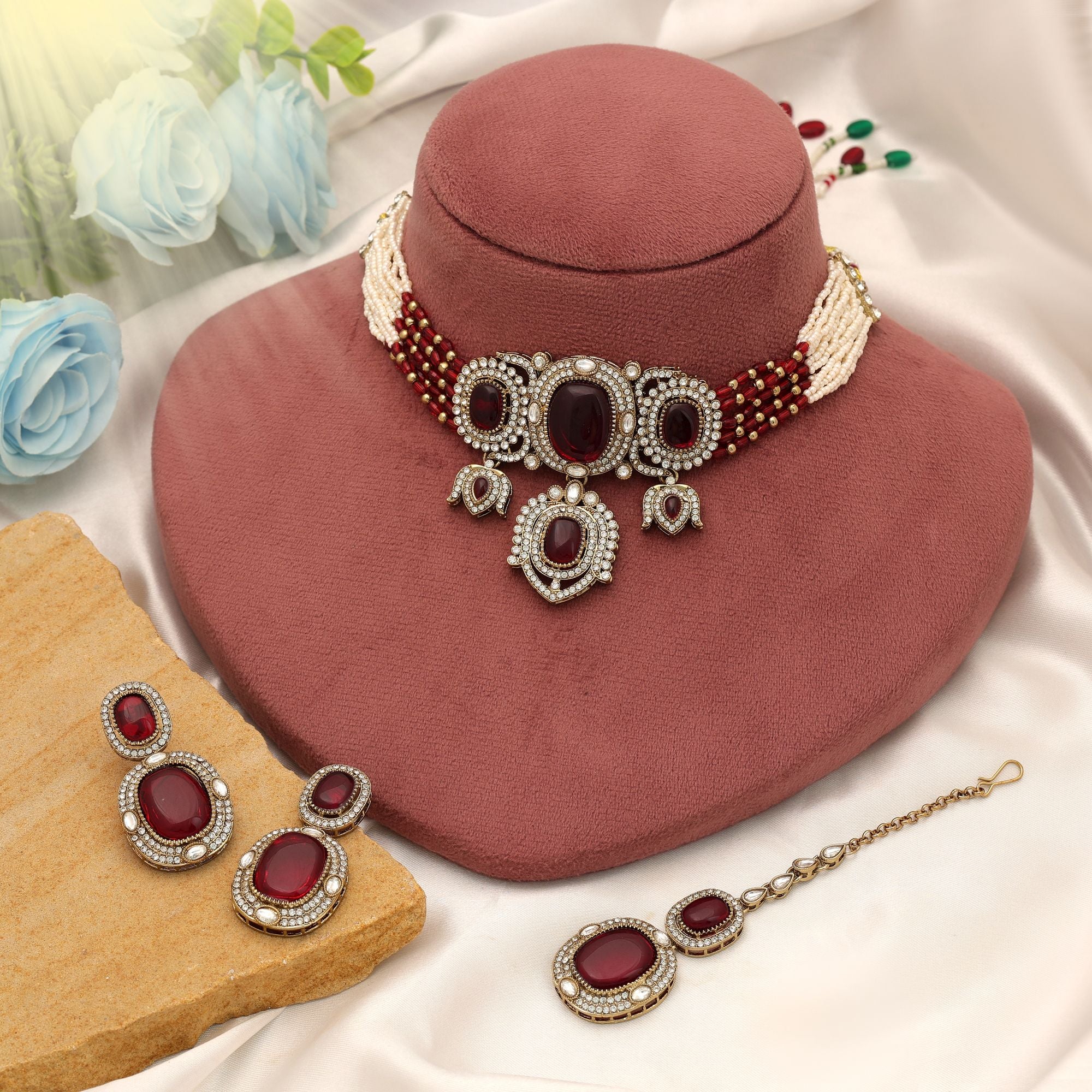 Kundan Halskette mit Ohrringe & Tikka - gold | rani color
