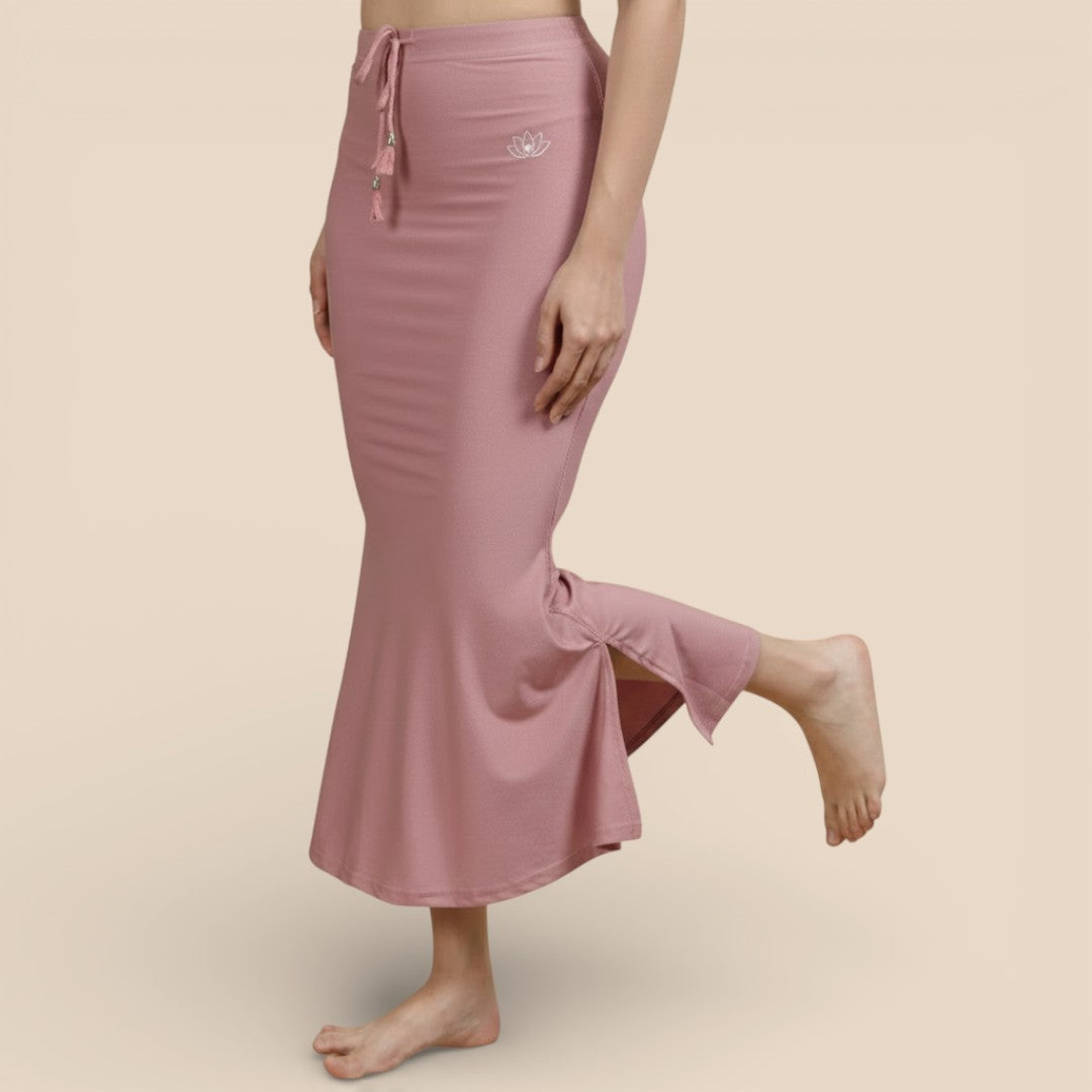 Alles-in-einem Saree Set | Peach– Soft Silk Saree + Blouse + Shapewear