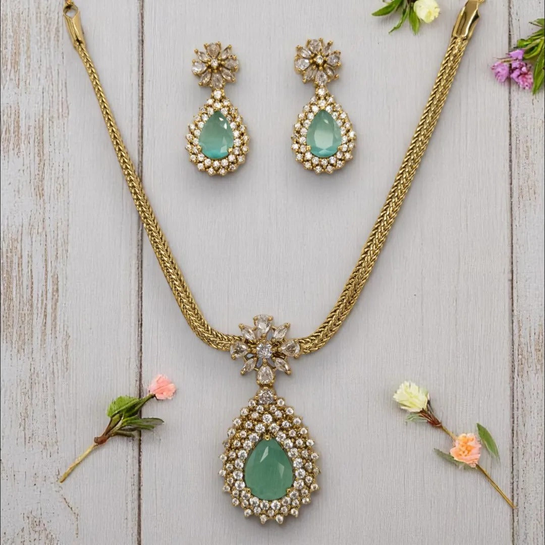 Trendy Halskette mit Ohrringe - gold | mint