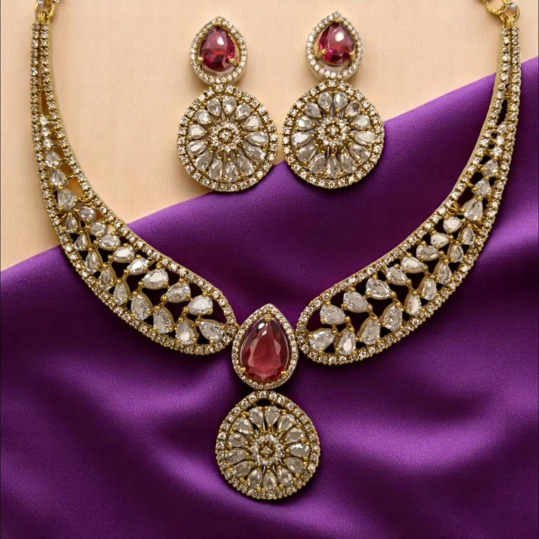 Trendy Halskette mit Ohrringe - gold | rot