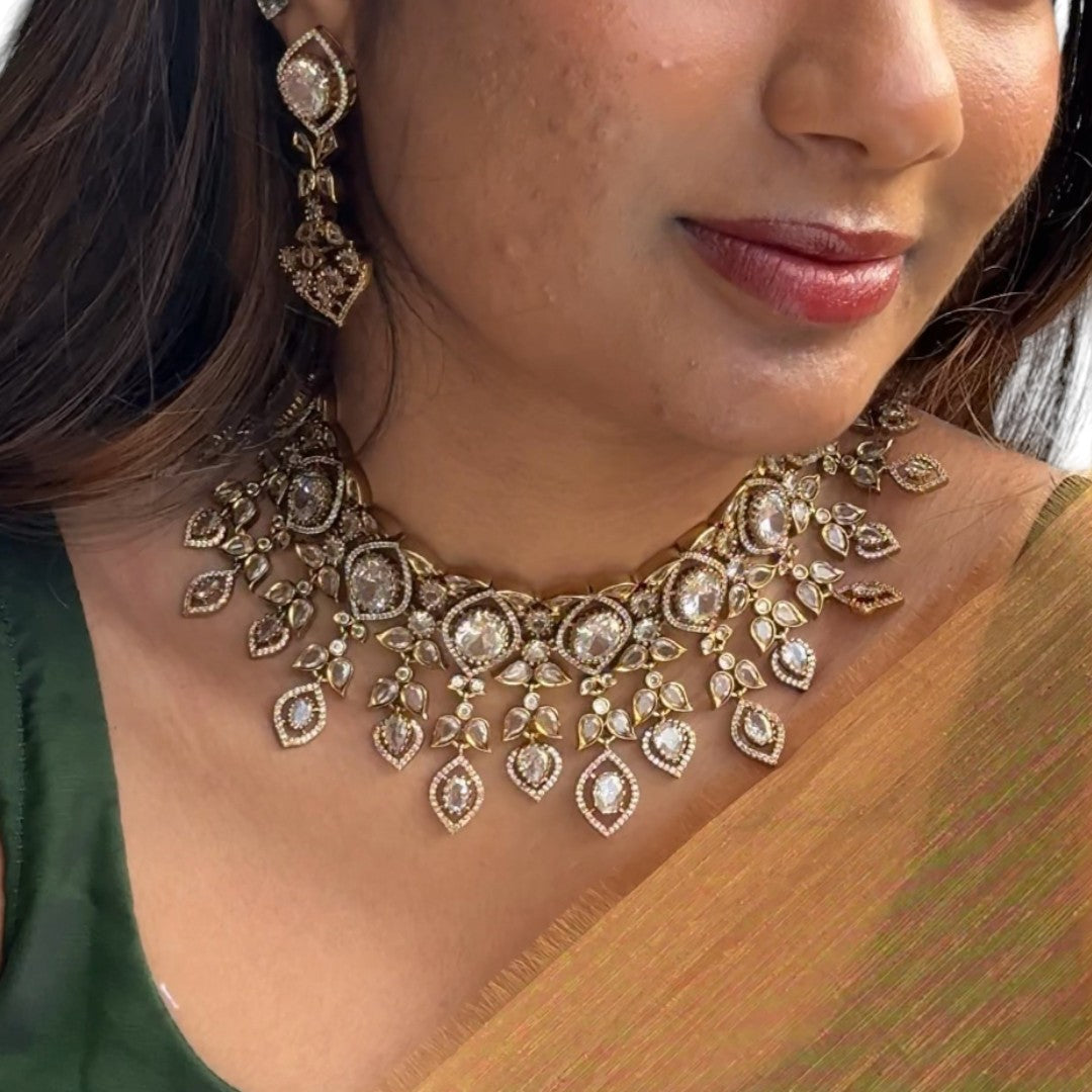 Temple Necklace with Earrings - gold | green