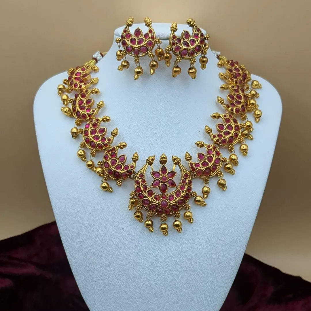 Tempel - Halskette mit Ohrringe - gold | grün