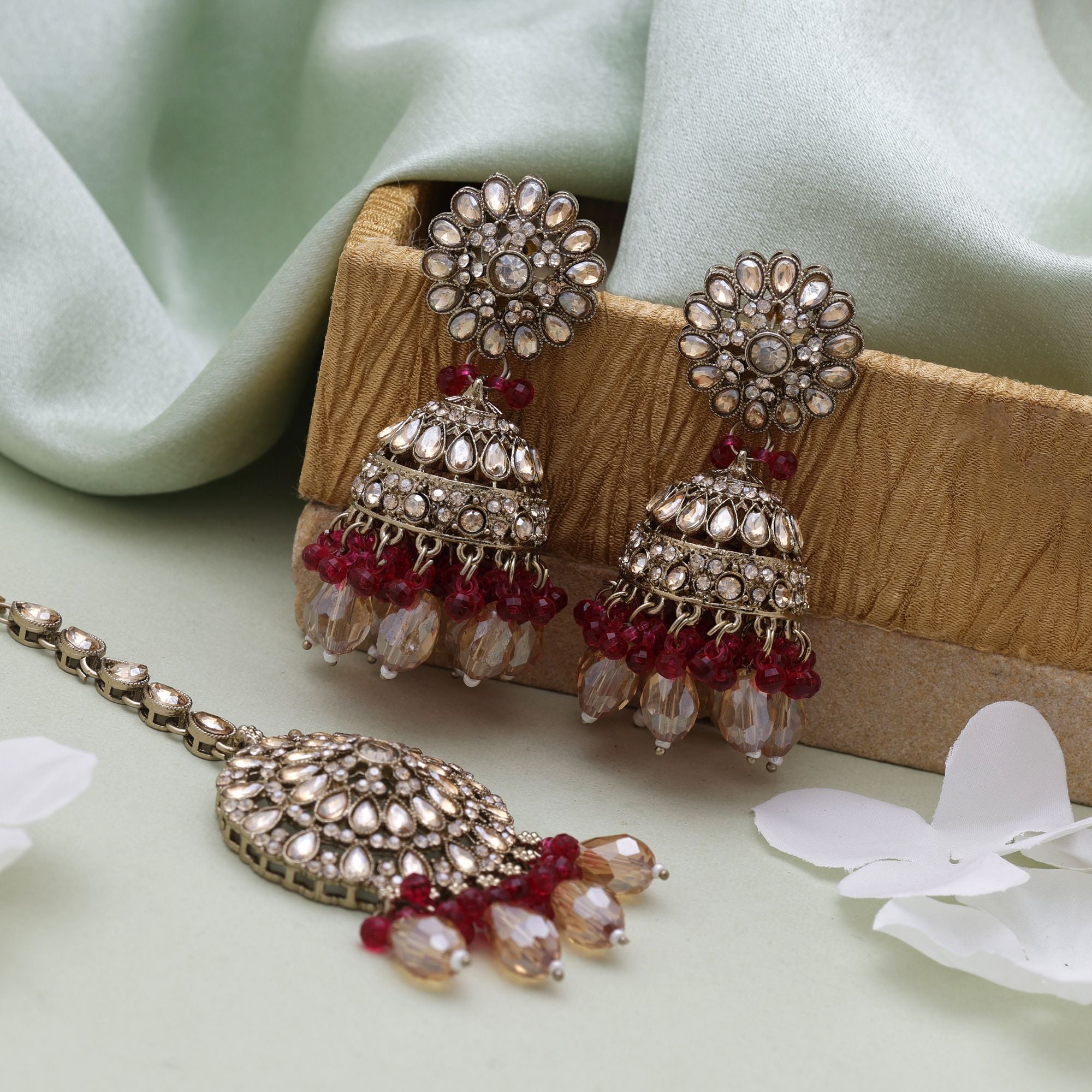 Kundan Ohrringe mit Tikka - gold - Rani