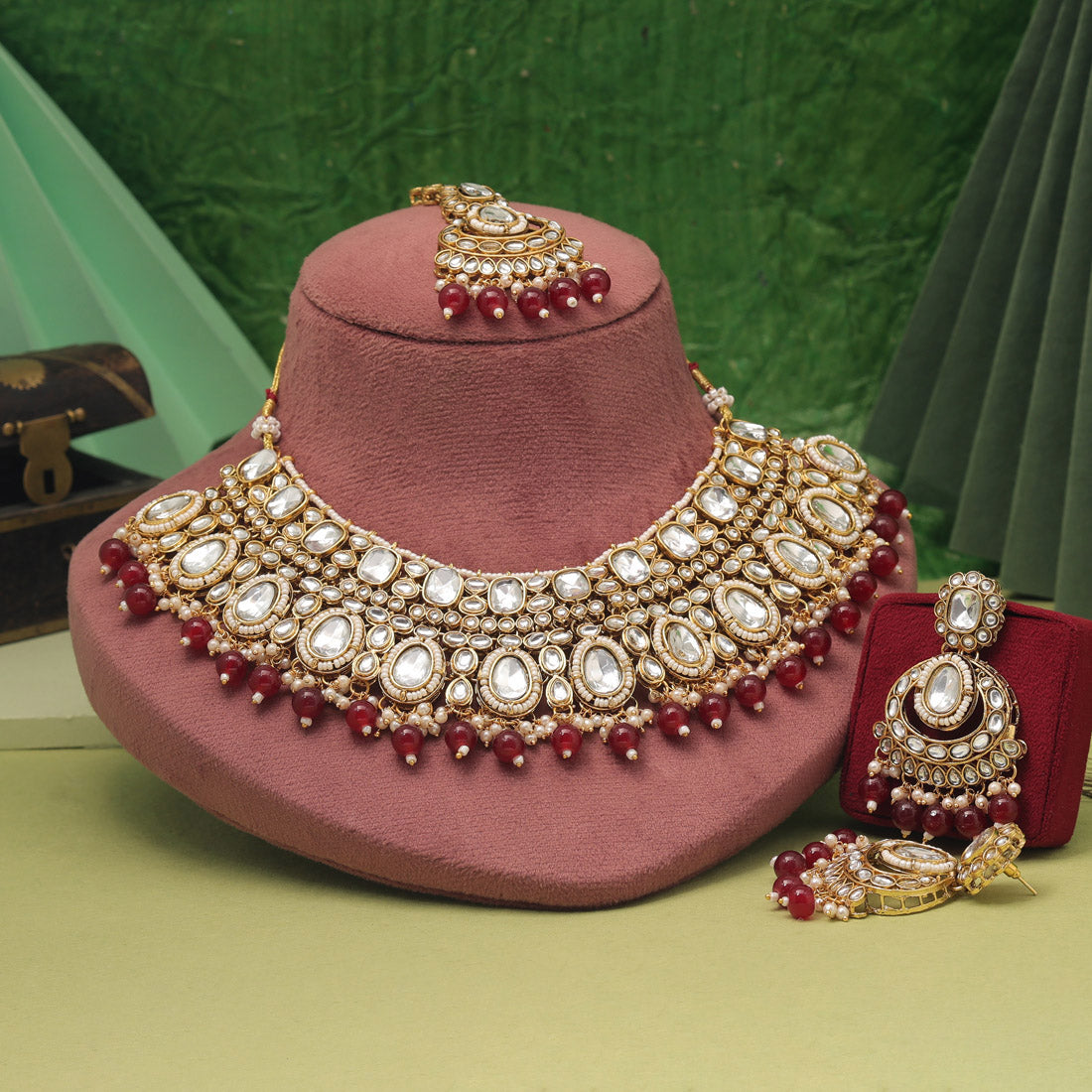 Kundan Necklace with Earrings & Tikka - gold | Red