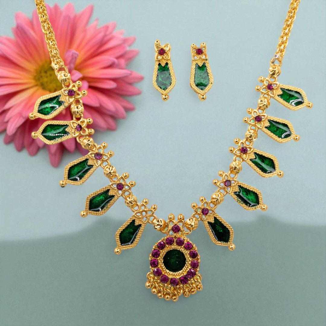Trendy Kerala Palakka Necklace - gold | green