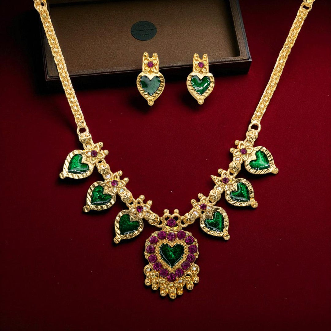 Trendy Kerala Palakka Necklace - gold | green