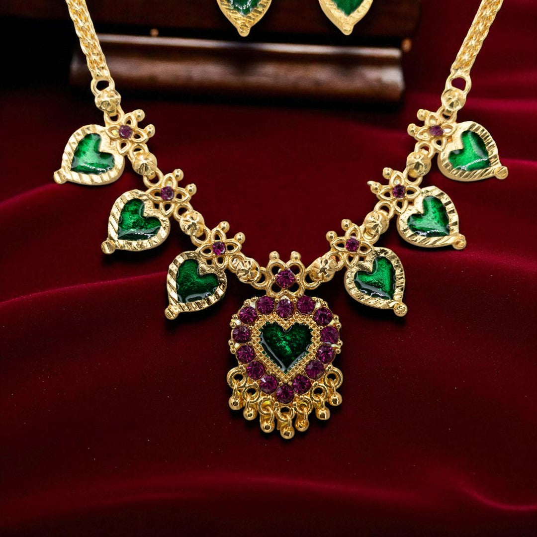 Trendy Kerala Palakka Necklace - gold | green