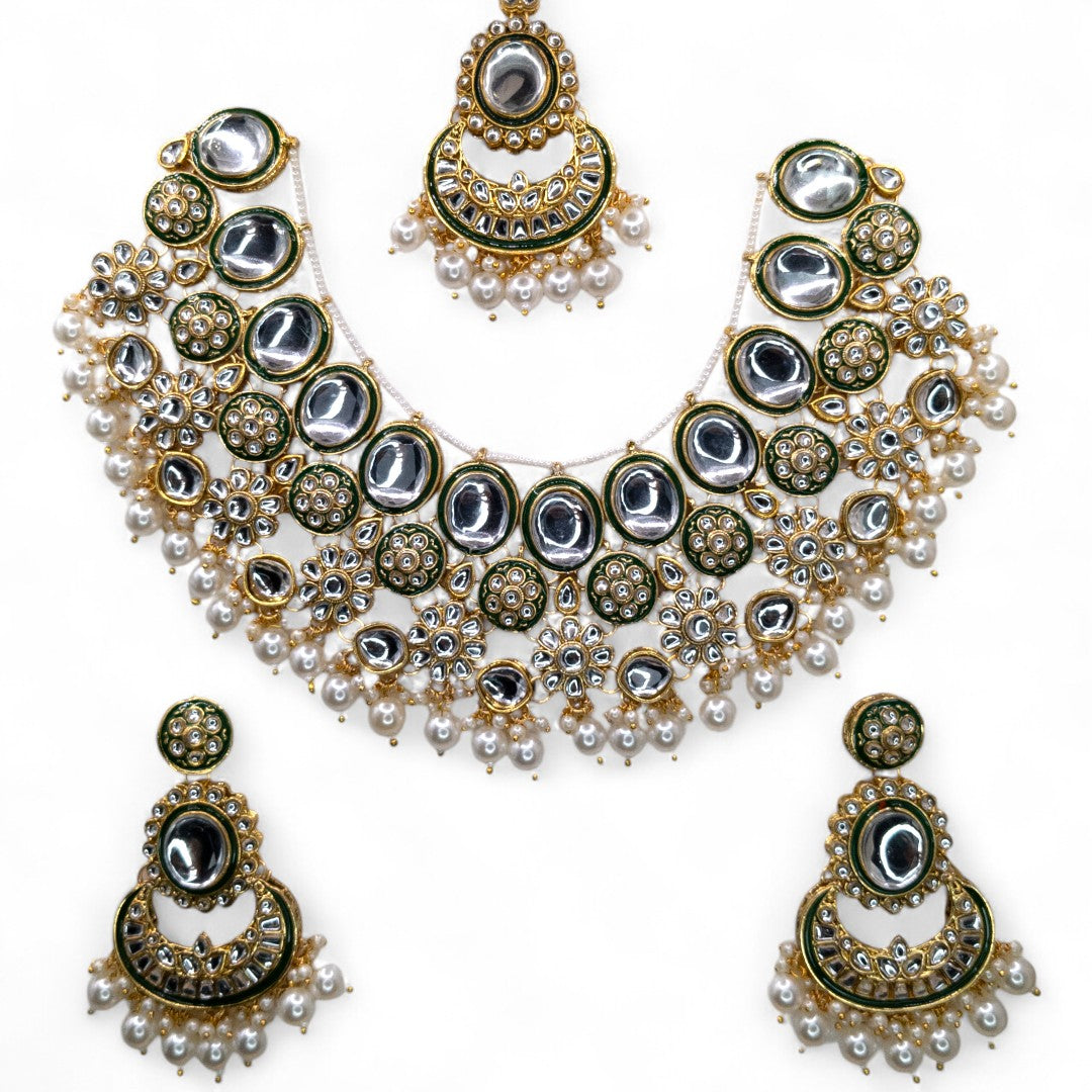 Kundan Choker Halskette mit Ohrringe & Tikka - gold | weiß