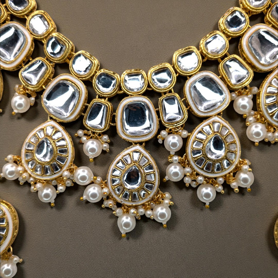Kundan Halskette mit Ohrringe & Tikka - gold | weis