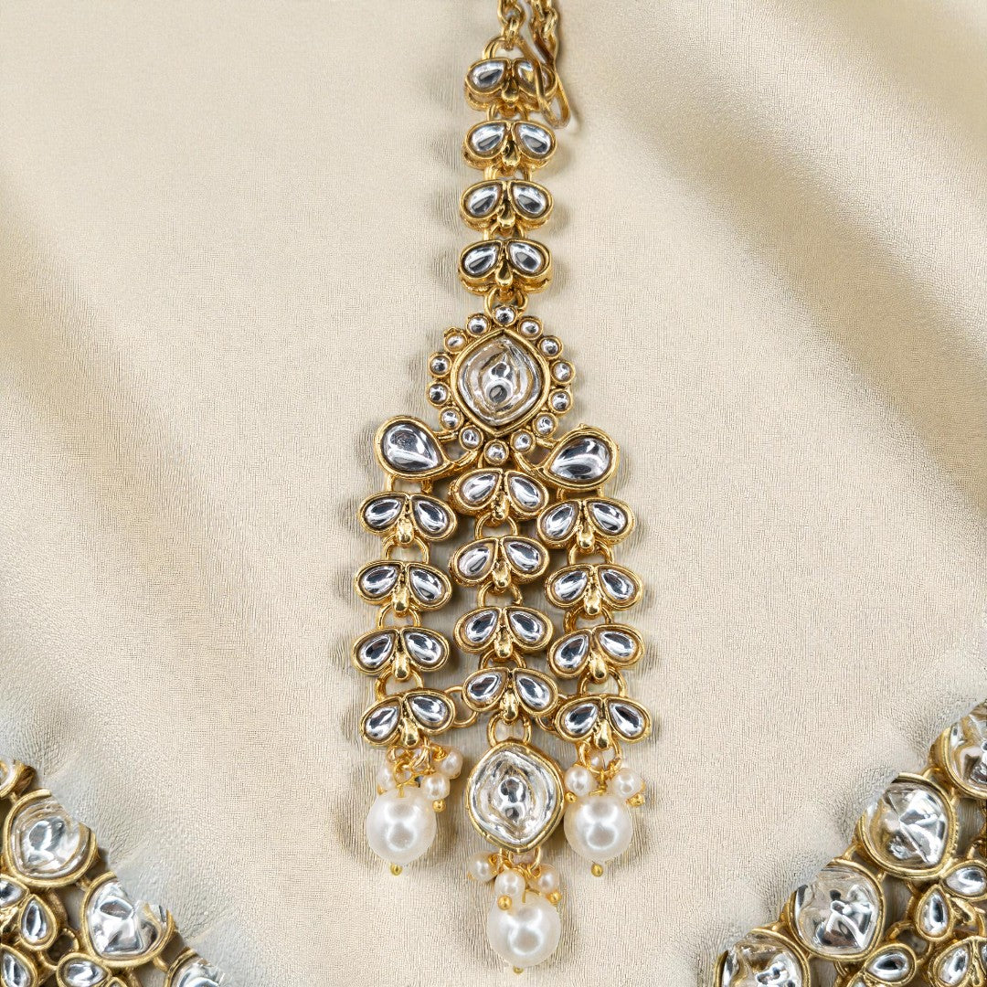 Kundan Choker Halskette mit Ohrringe & Tikka - gold | weiß