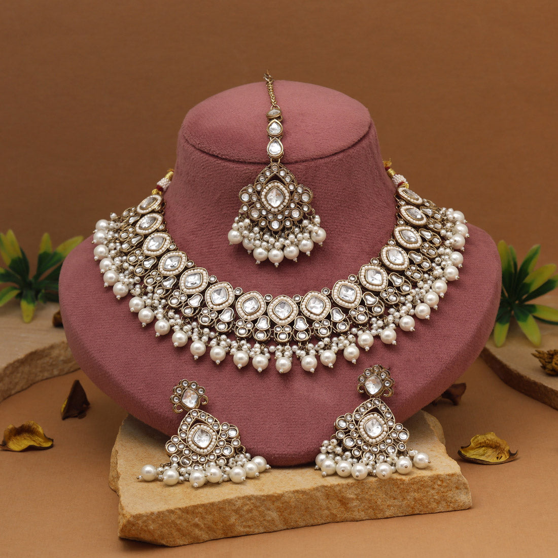 Kundan Necklace with Earrings & Tikka - gold | Red