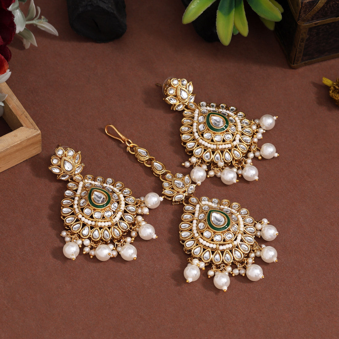 Kundan Necklace with Earrings & Tikka - gold | Red