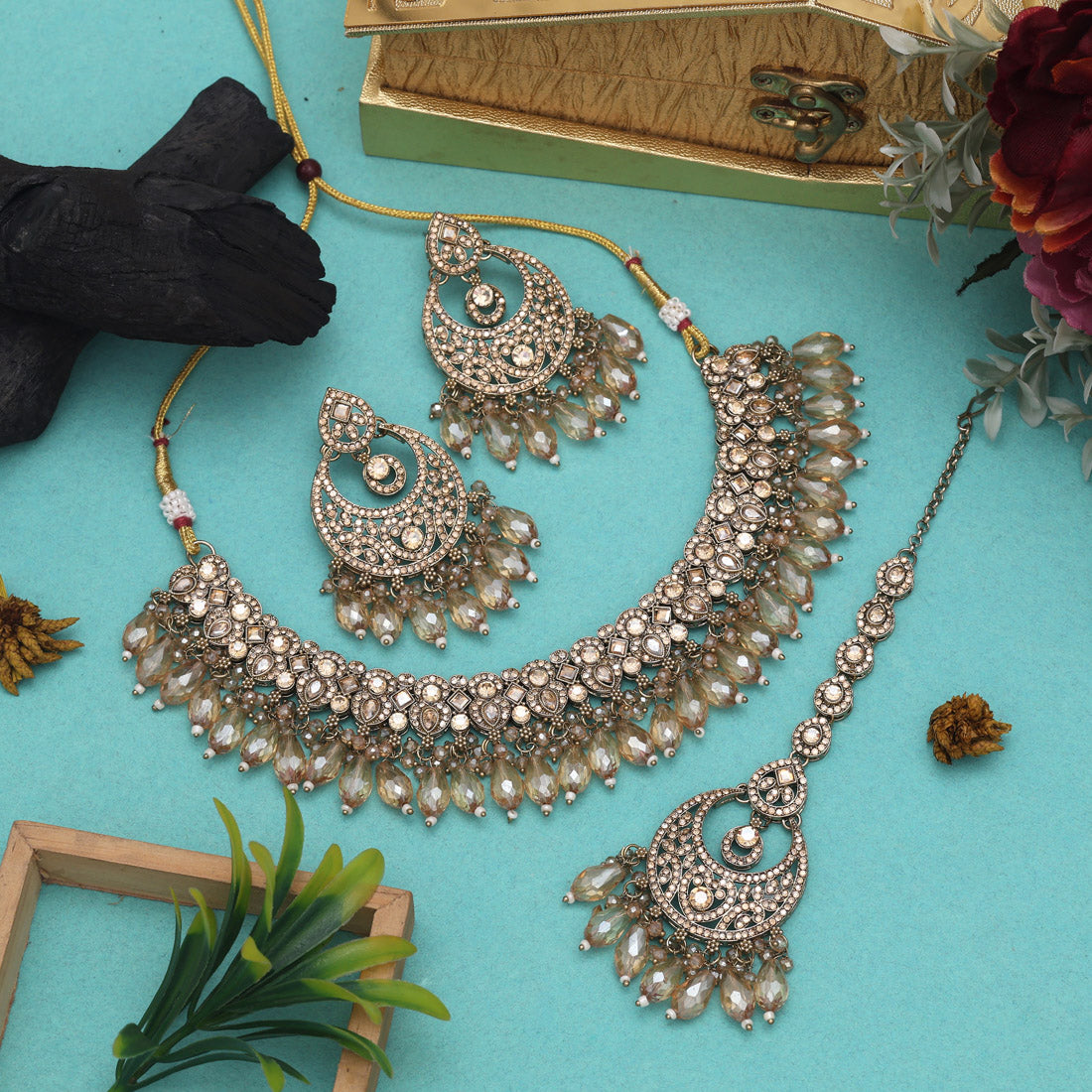 Kundan Necklace with Earrings & Tikka - gold | white
