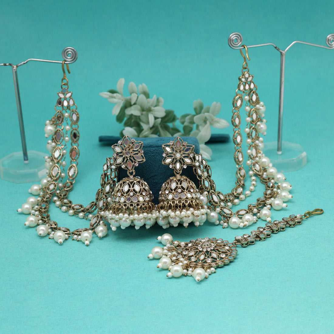 Kundan Ohrringe Maatal & Tikka - Jumkha | gold | weiß