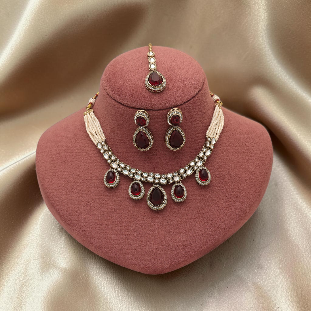 Kundan Halskette mit Ohrringe & Tikka - gold | maroon