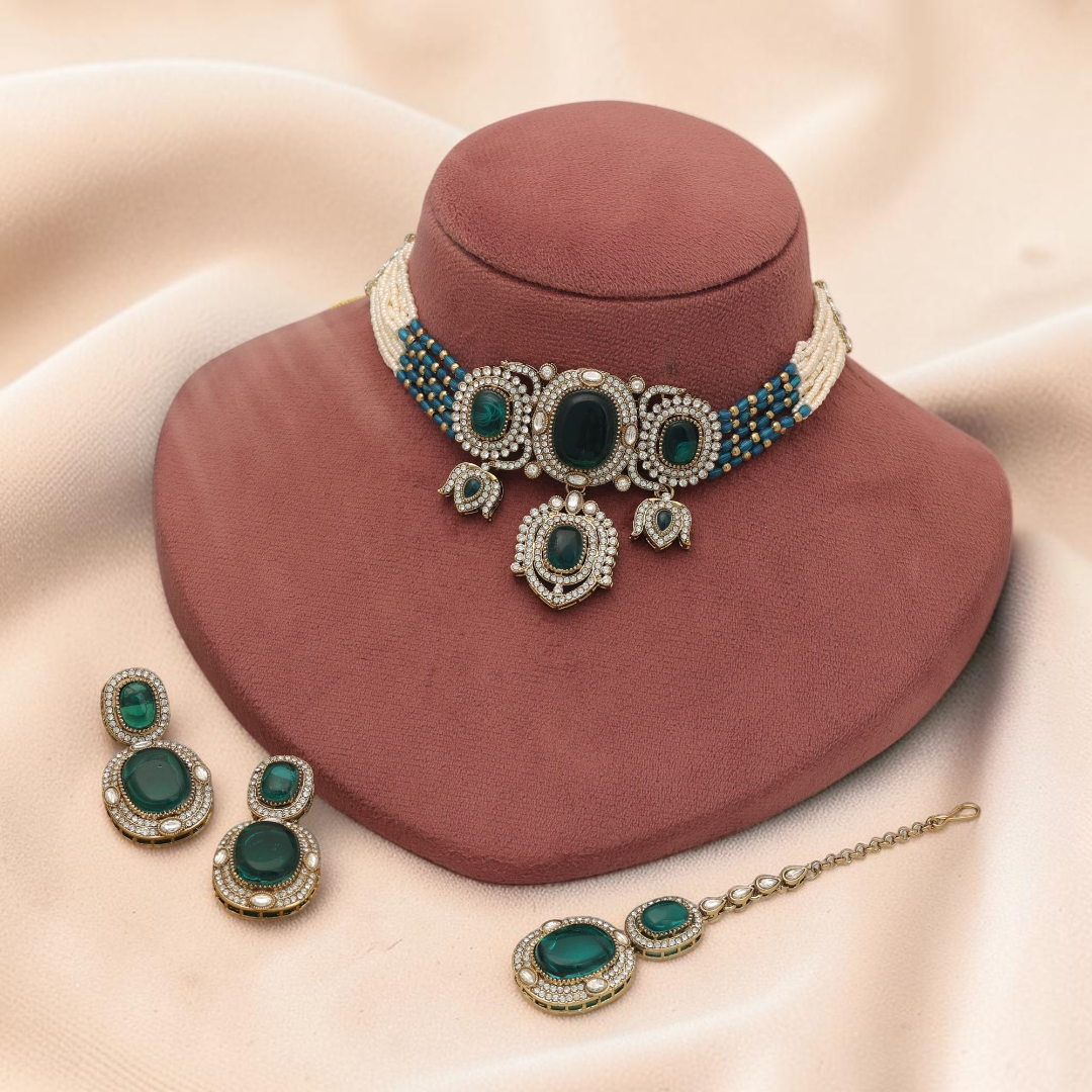 Kundan Necklace with Earrings & Tikka - gold | white