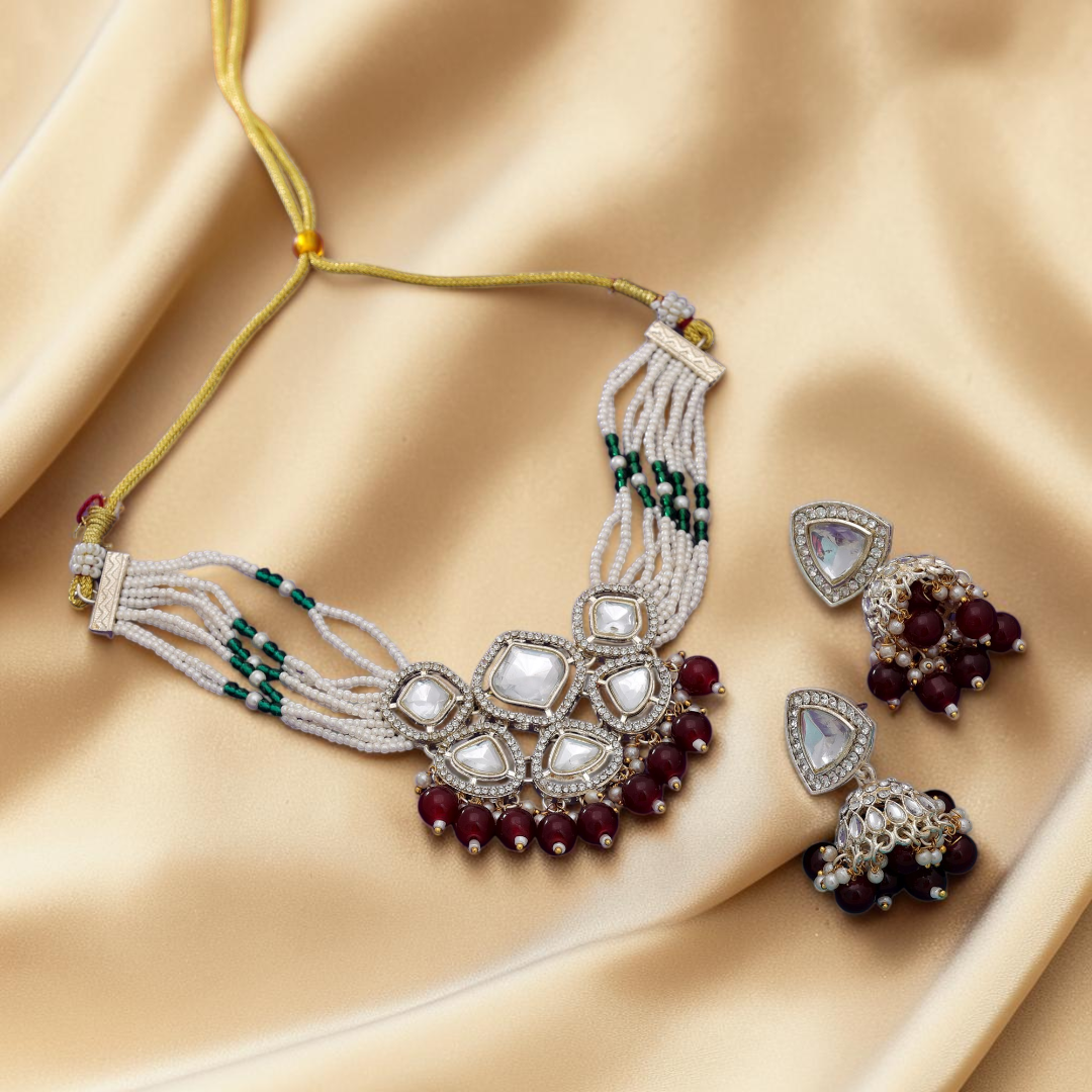 Kundan Halskette mit Ohrringe & Tikka - gold | Maroon