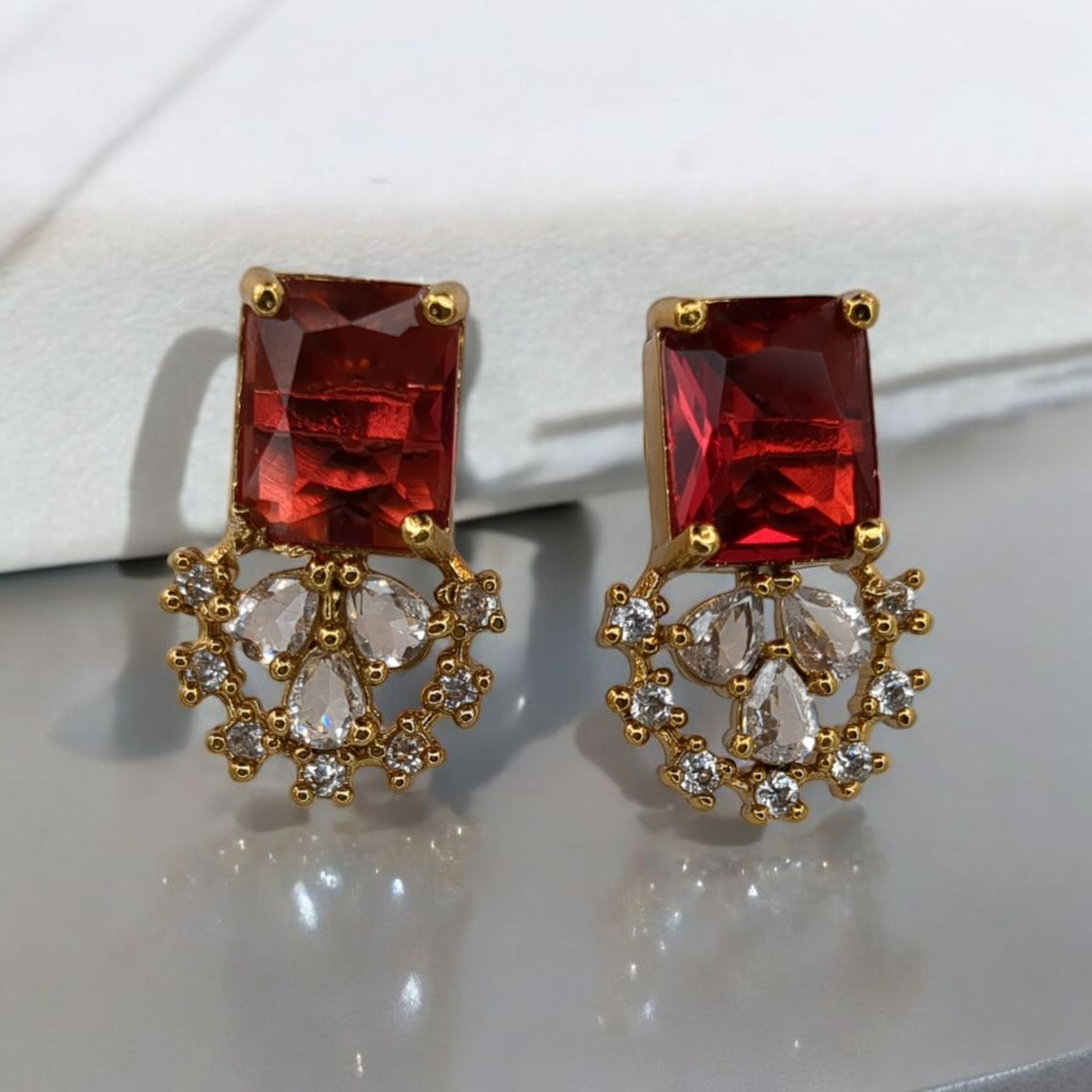 Trendy Halskette mit Ohrringe - gold | rot