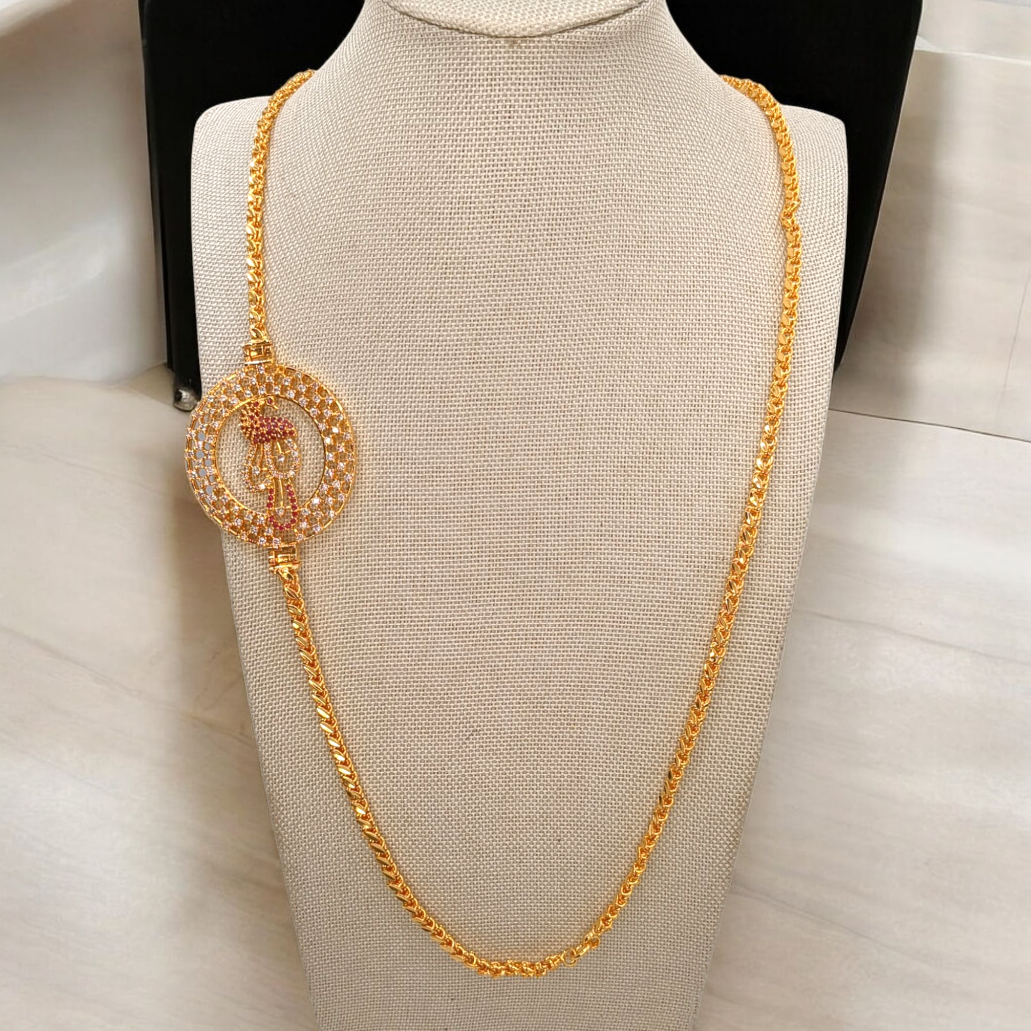 Traditionelle Mugappu Seitenkette