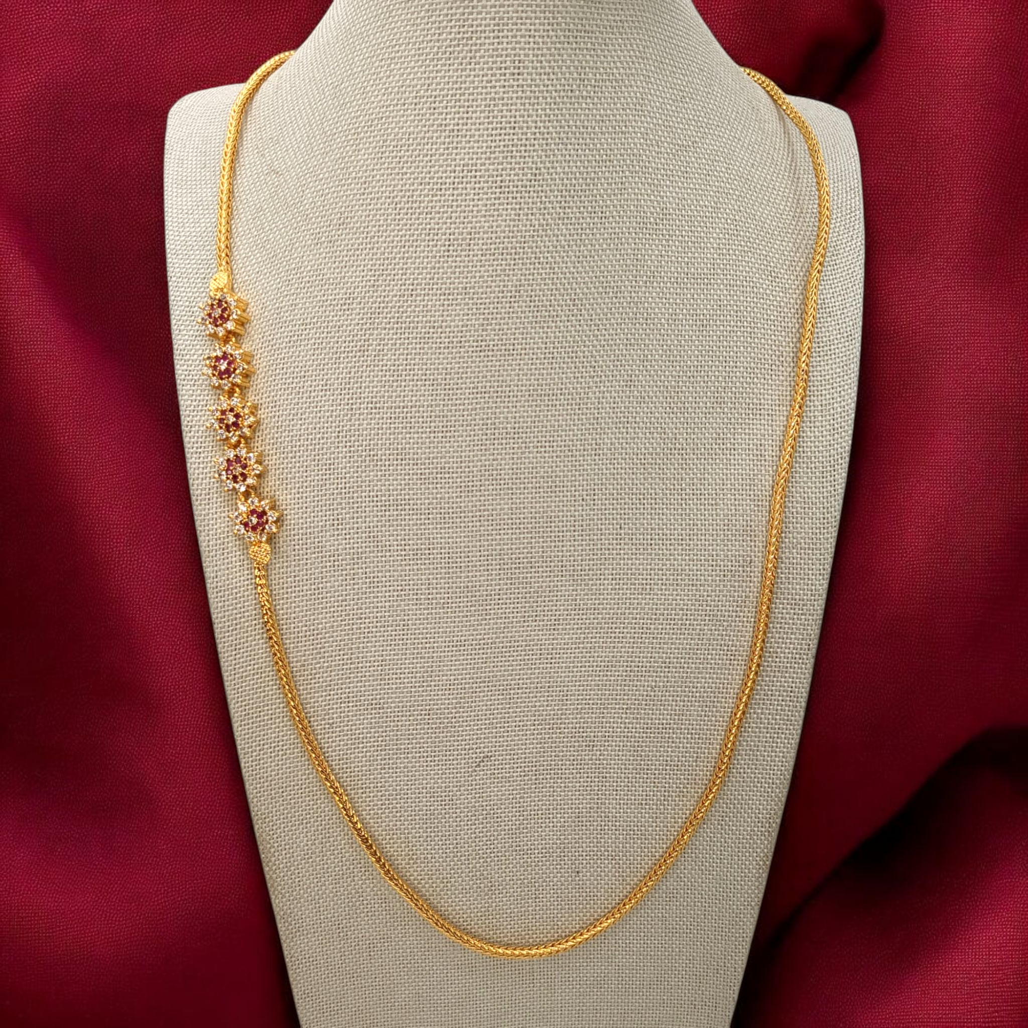 Traditionelle Mugappu Seitenkette