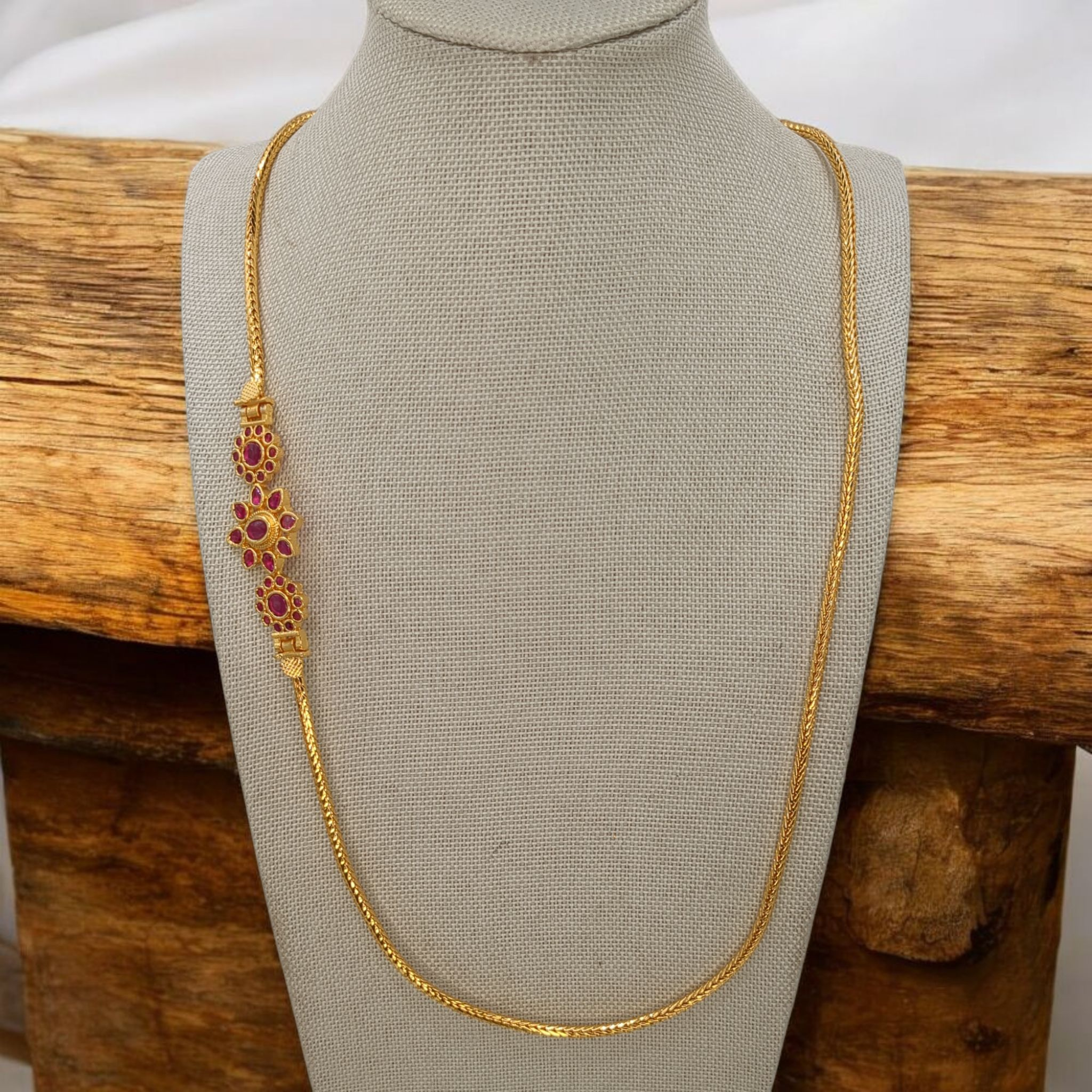 Traditionelle Mugappu Seitenkette