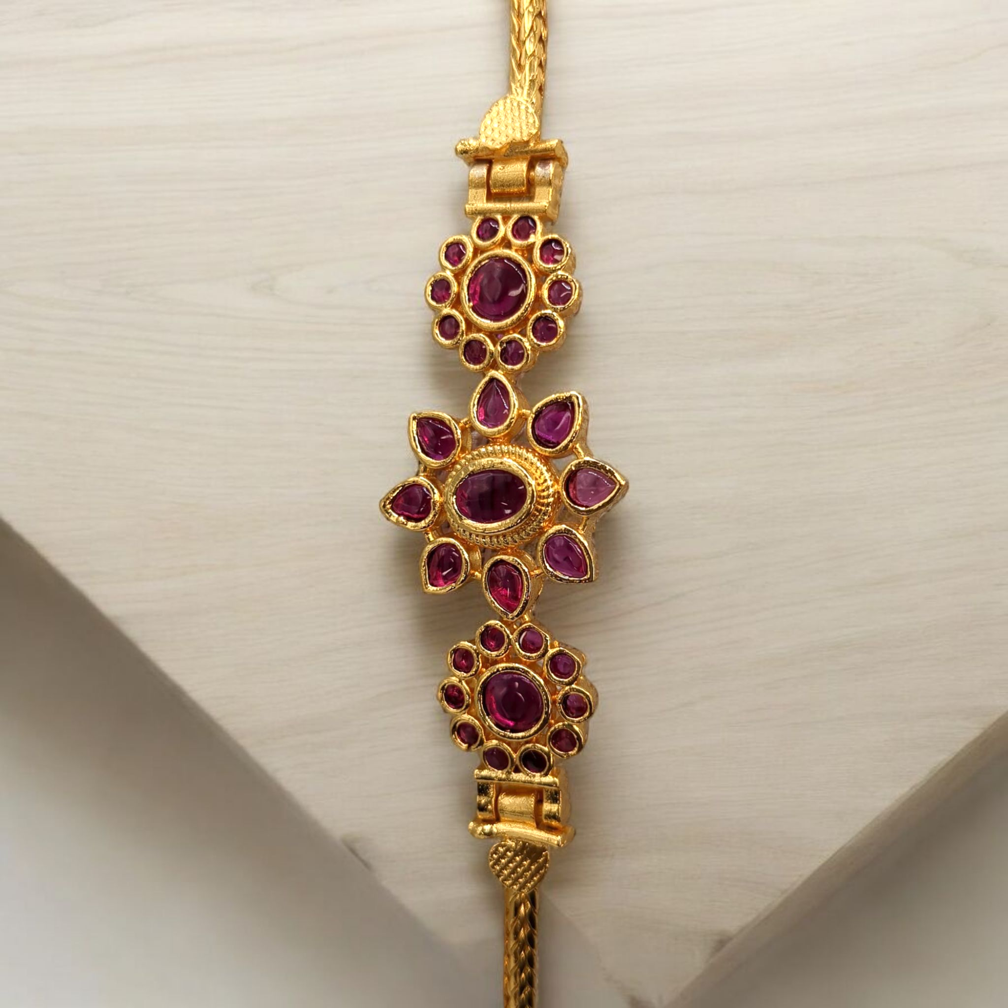 Traditionelle Mugappu Seitenkette