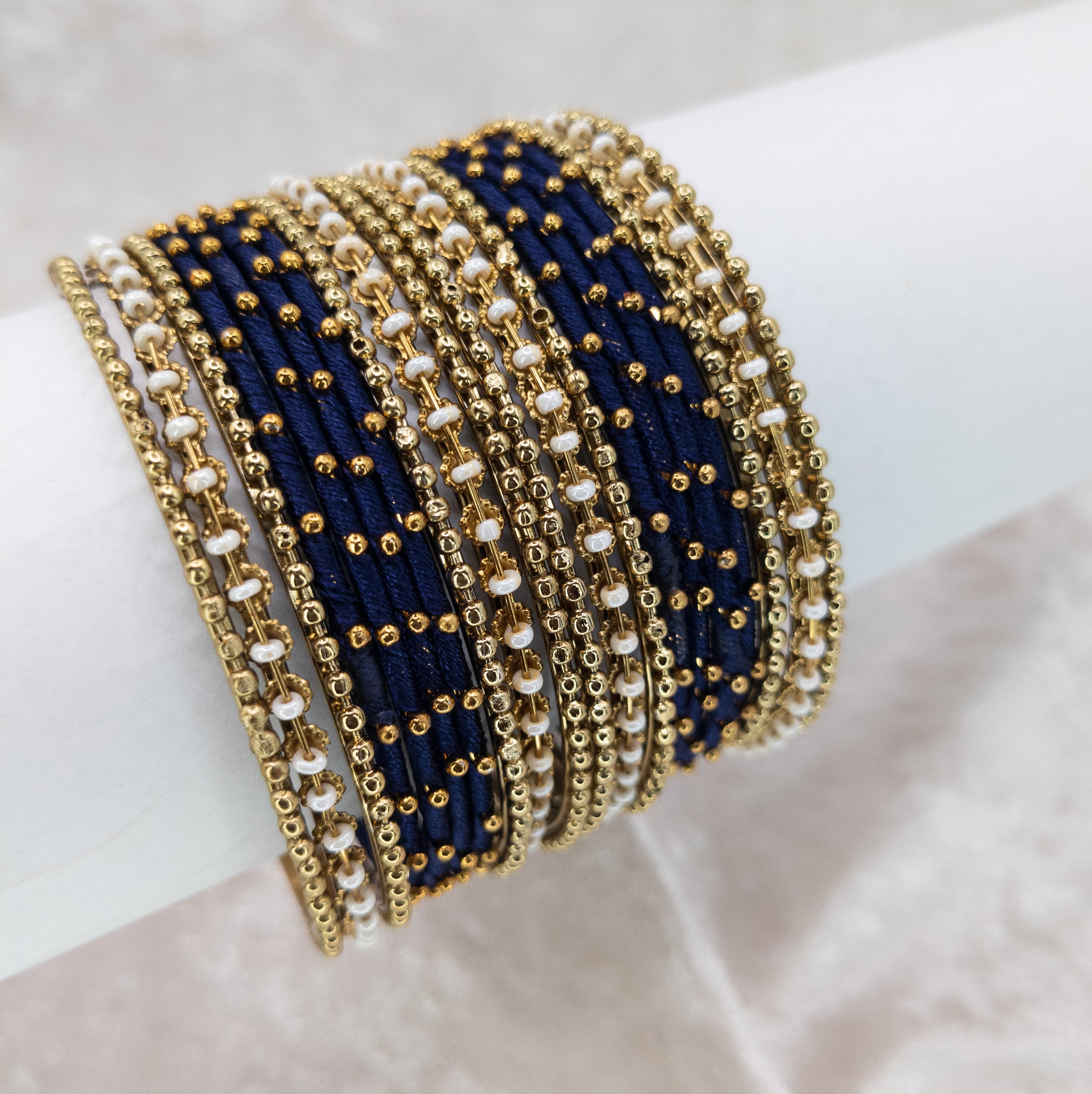 Armreifen Set- Thread & Metal Armreifen -dunkel Blau