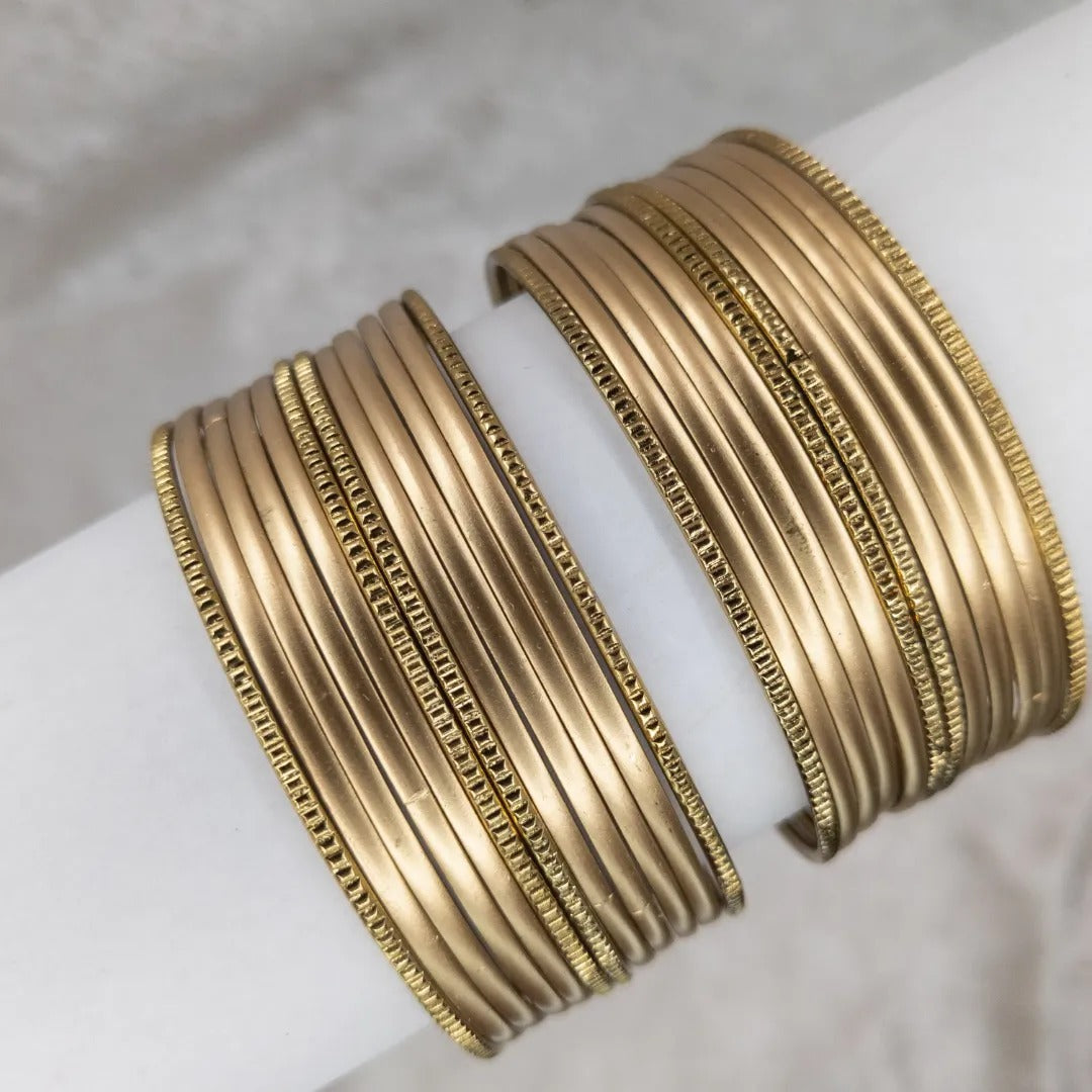 Armreifen Set - Metallische Glanz-Armreifen - Matt Gold