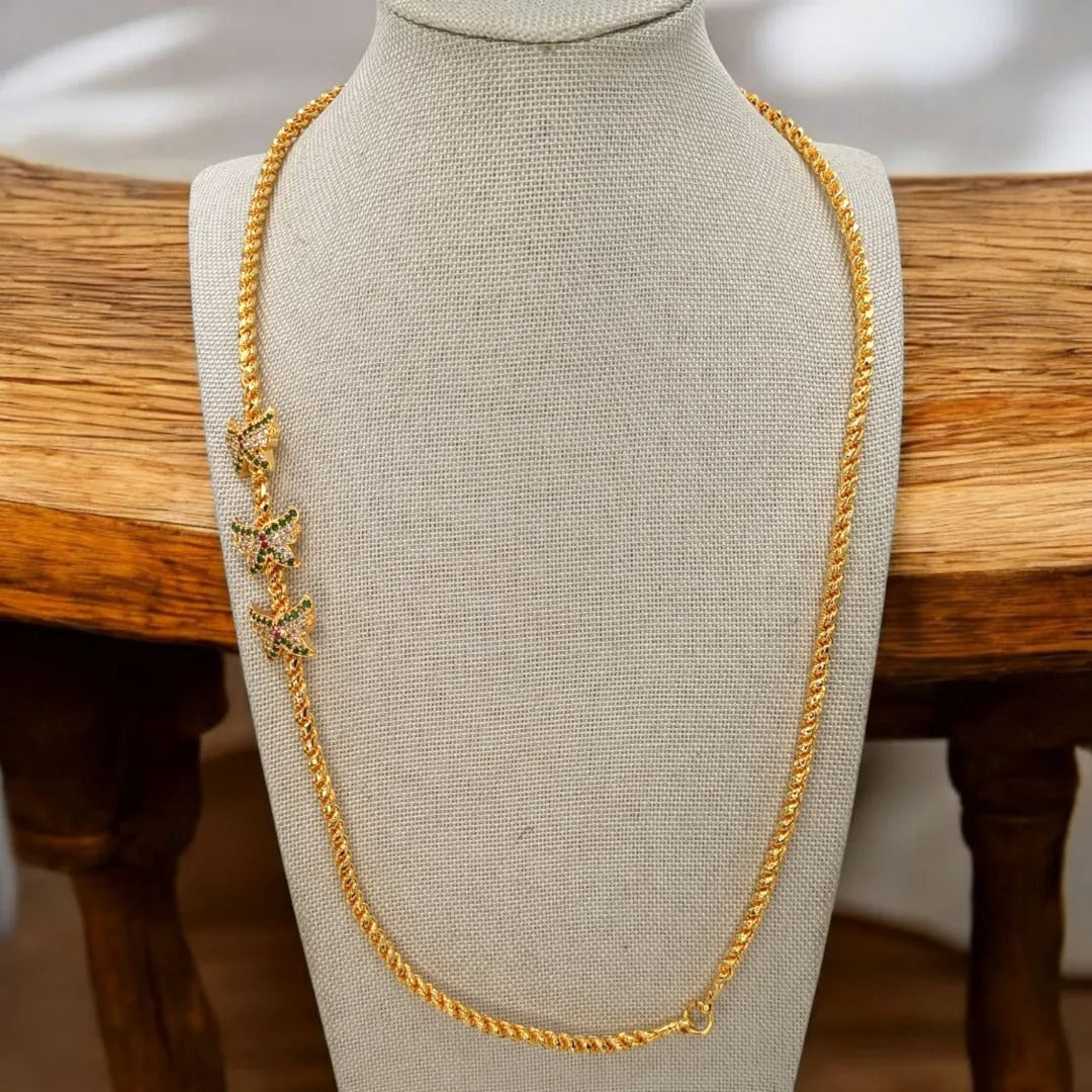 Traditionelle Mugappu Seitenkette