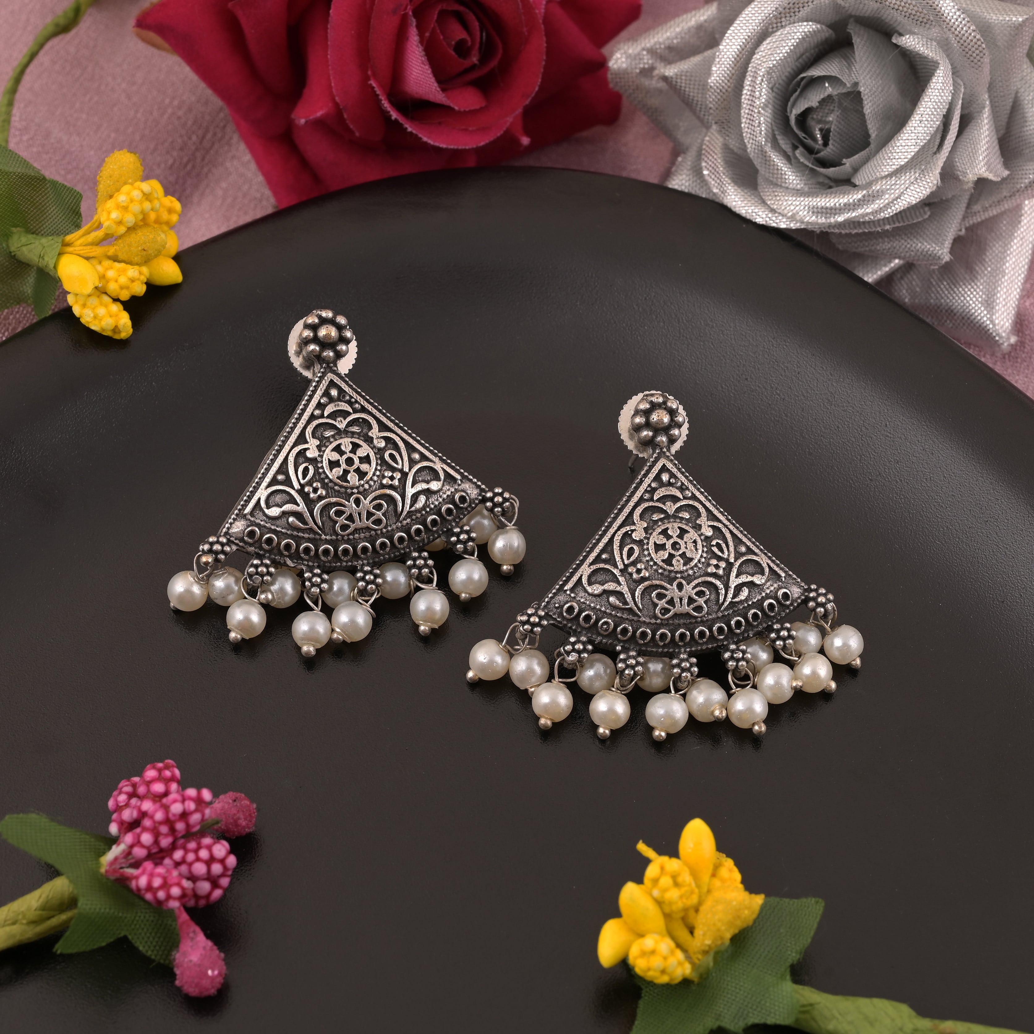 Earrings - Jumkha | silver oxidized