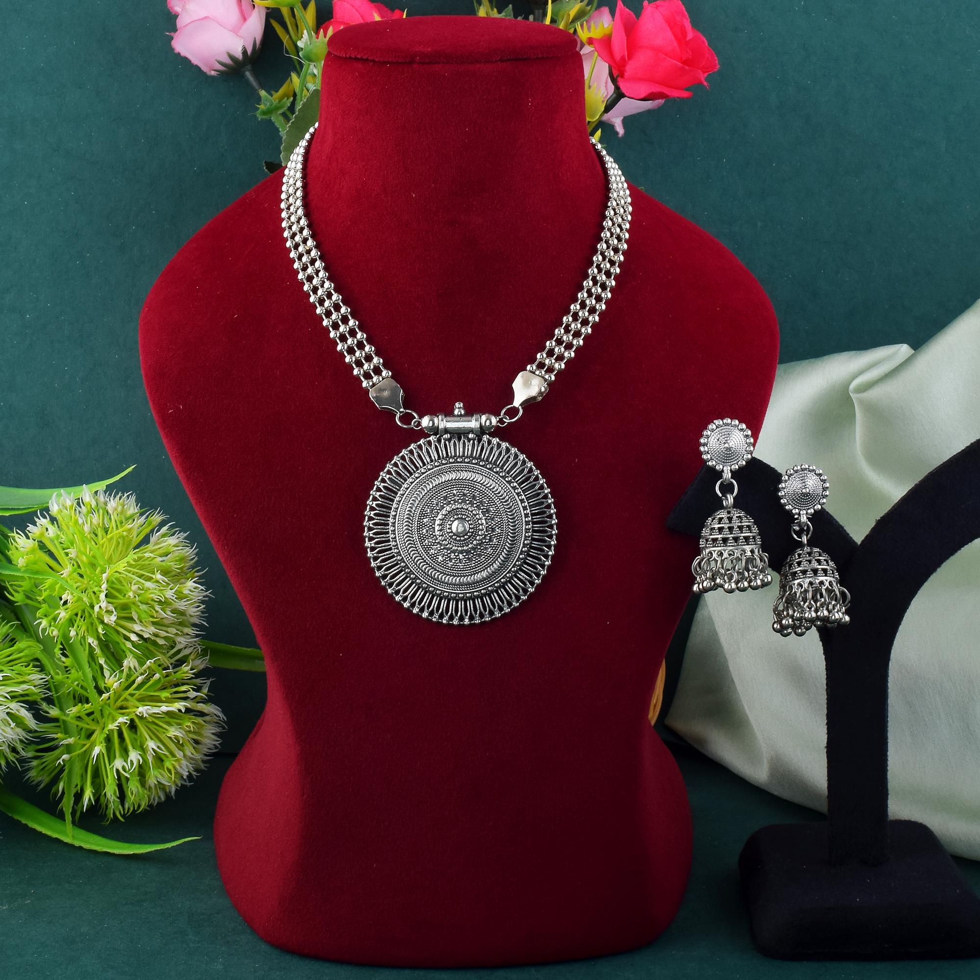 Halskette - lange mit Ohrringe - Oxidiert