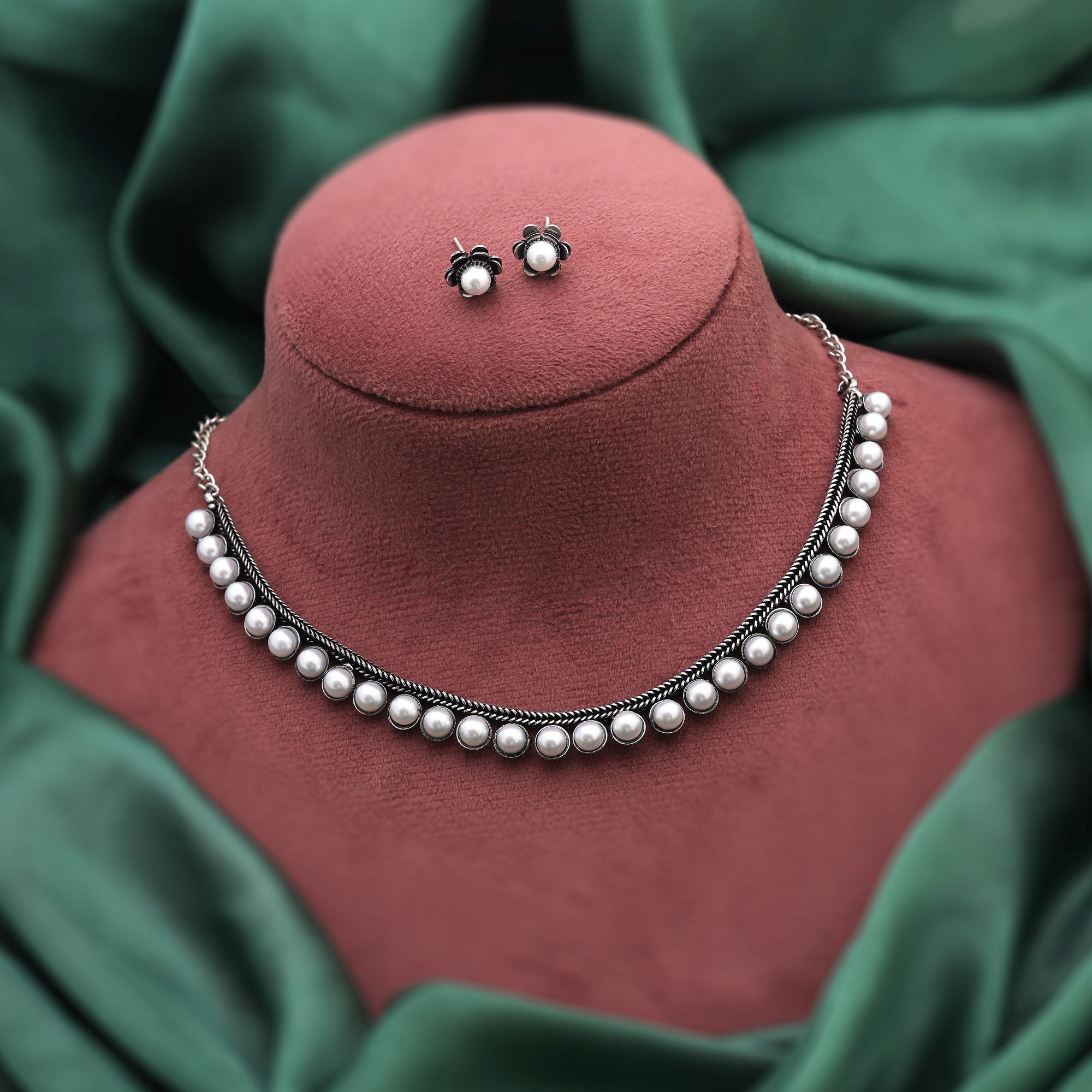 Halskette mit Ohrringe - Oxidiert | weiß