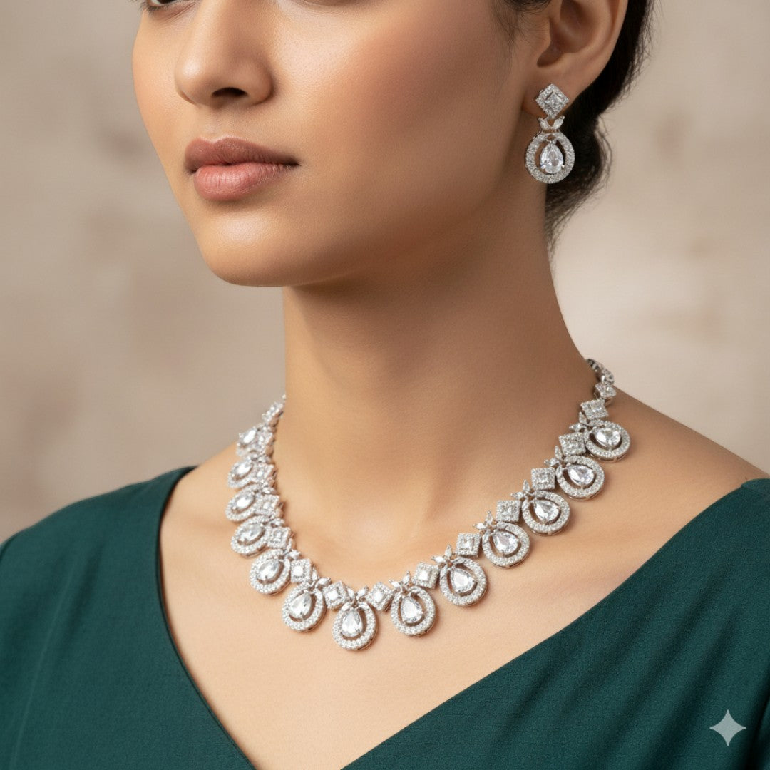 Temple Necklace with Earrings - gold | green