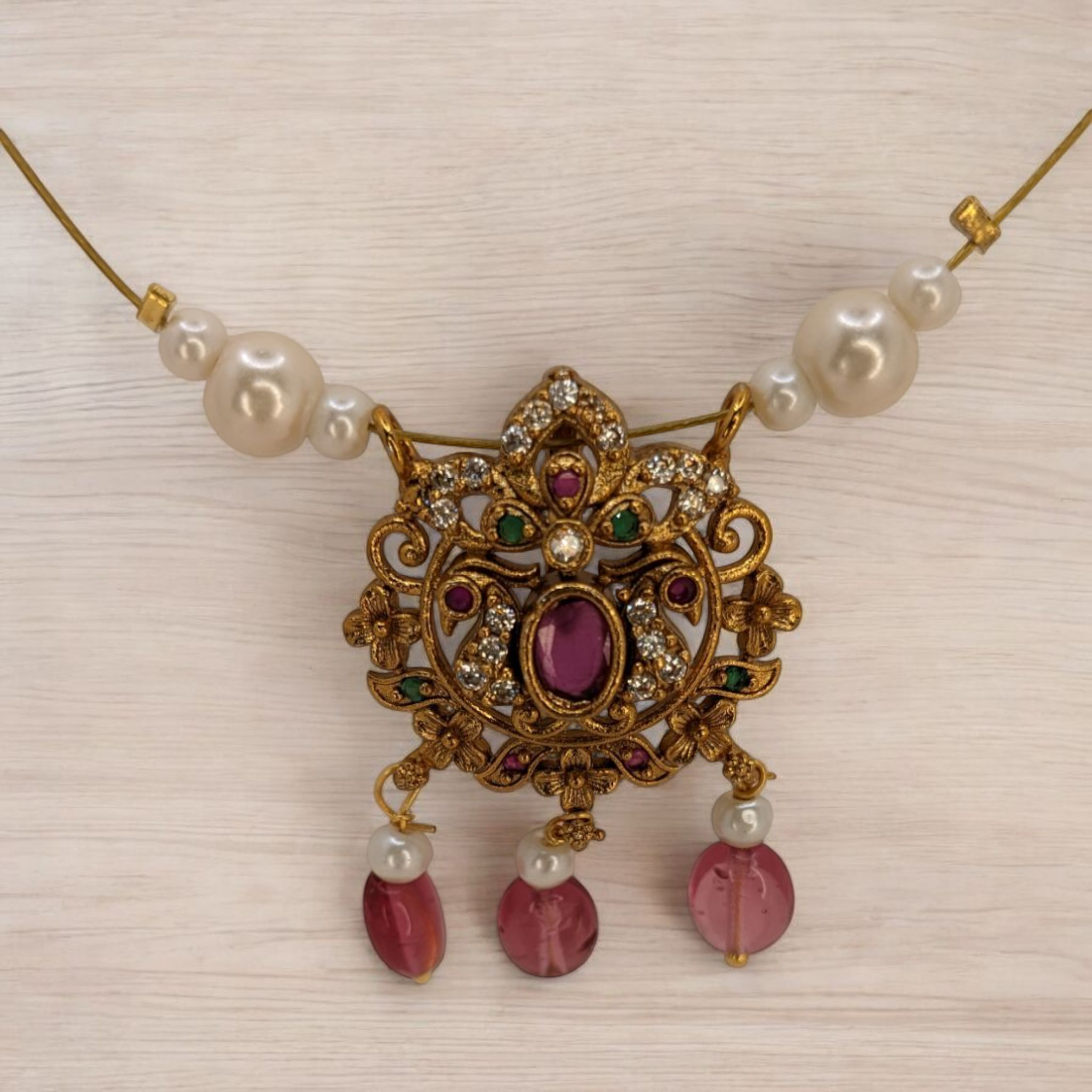 Trendy invisible Halskette - gold | rosa