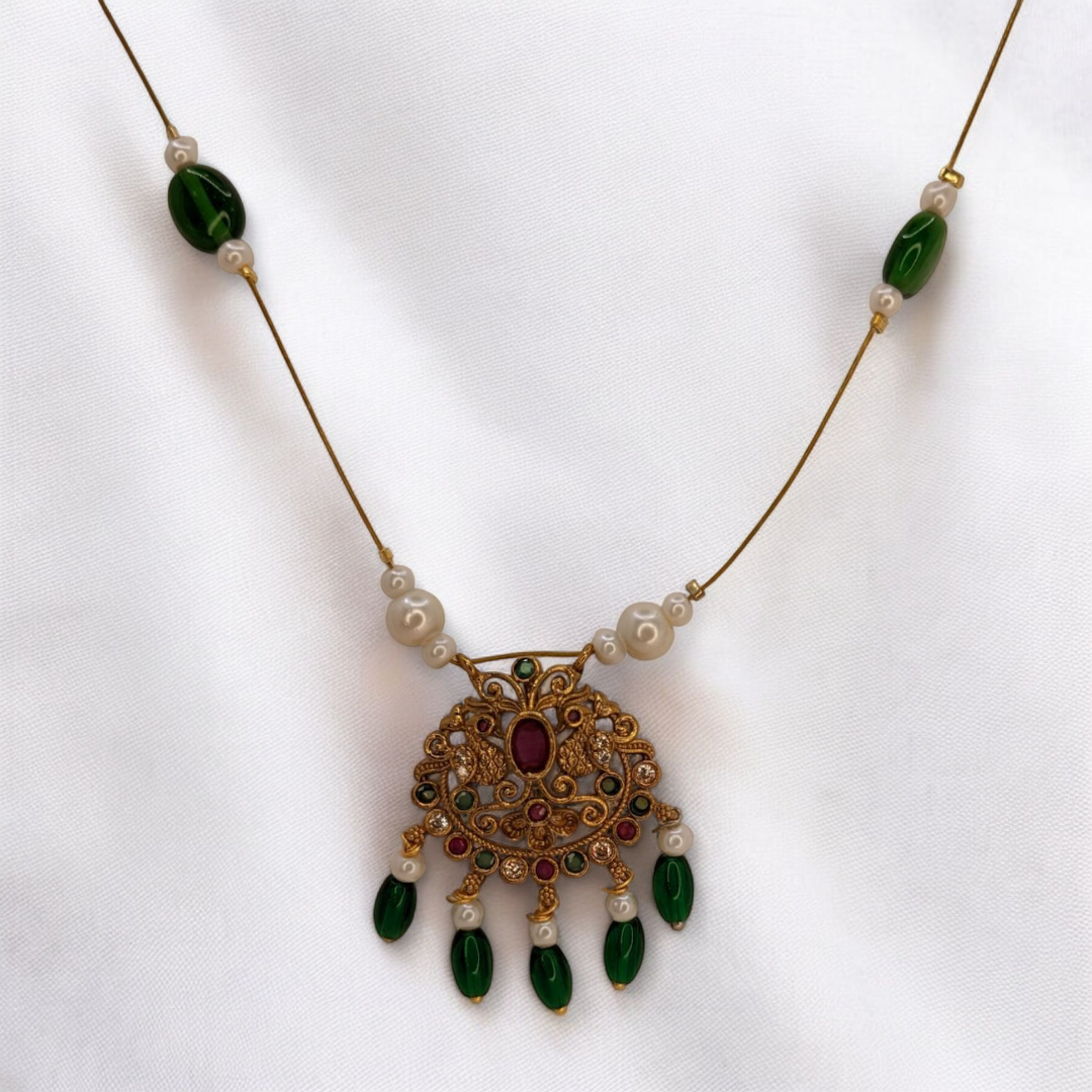 Trendy invisible Halskette - gold | Grün