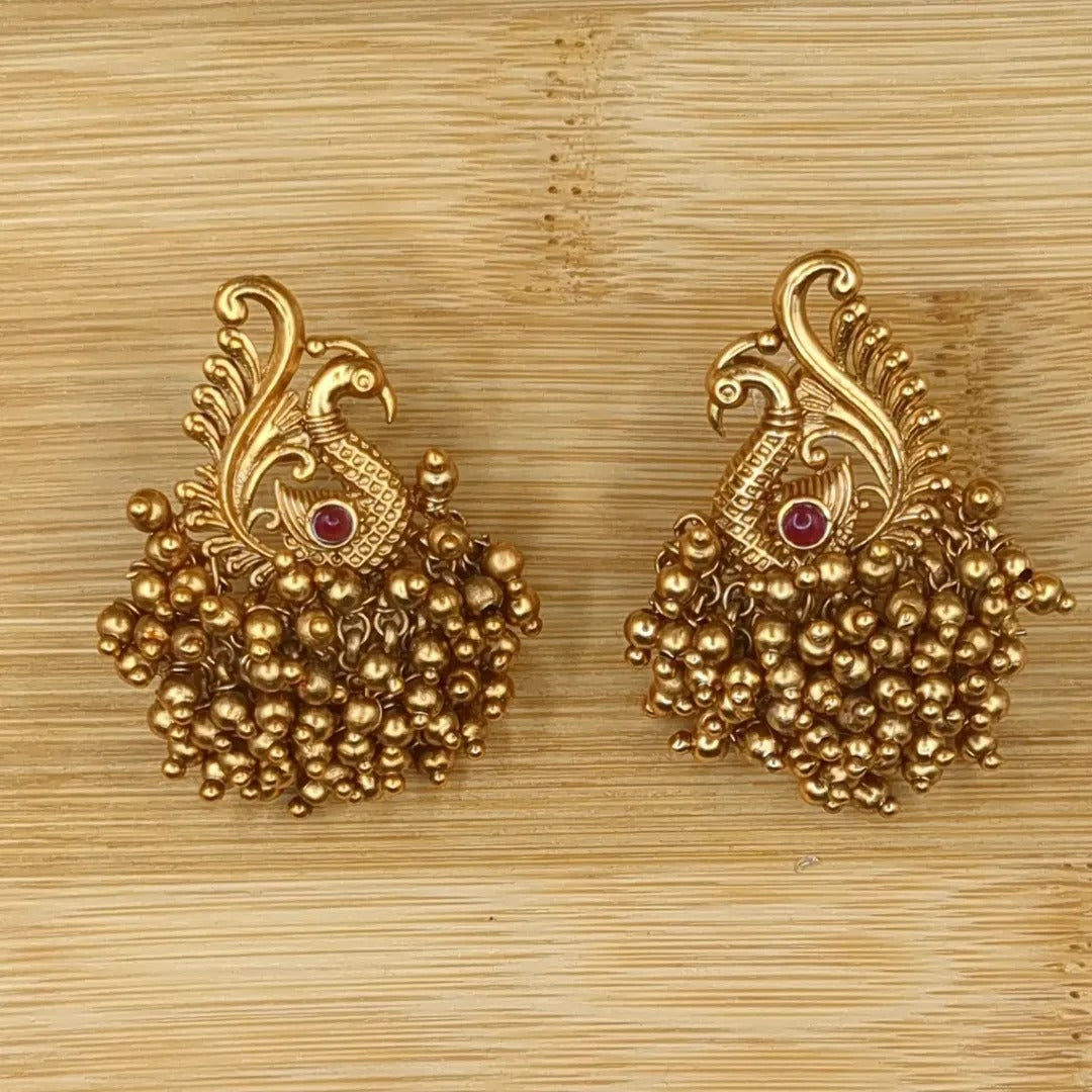 Tempel Pearl Halskette mit Ohrringe - gold