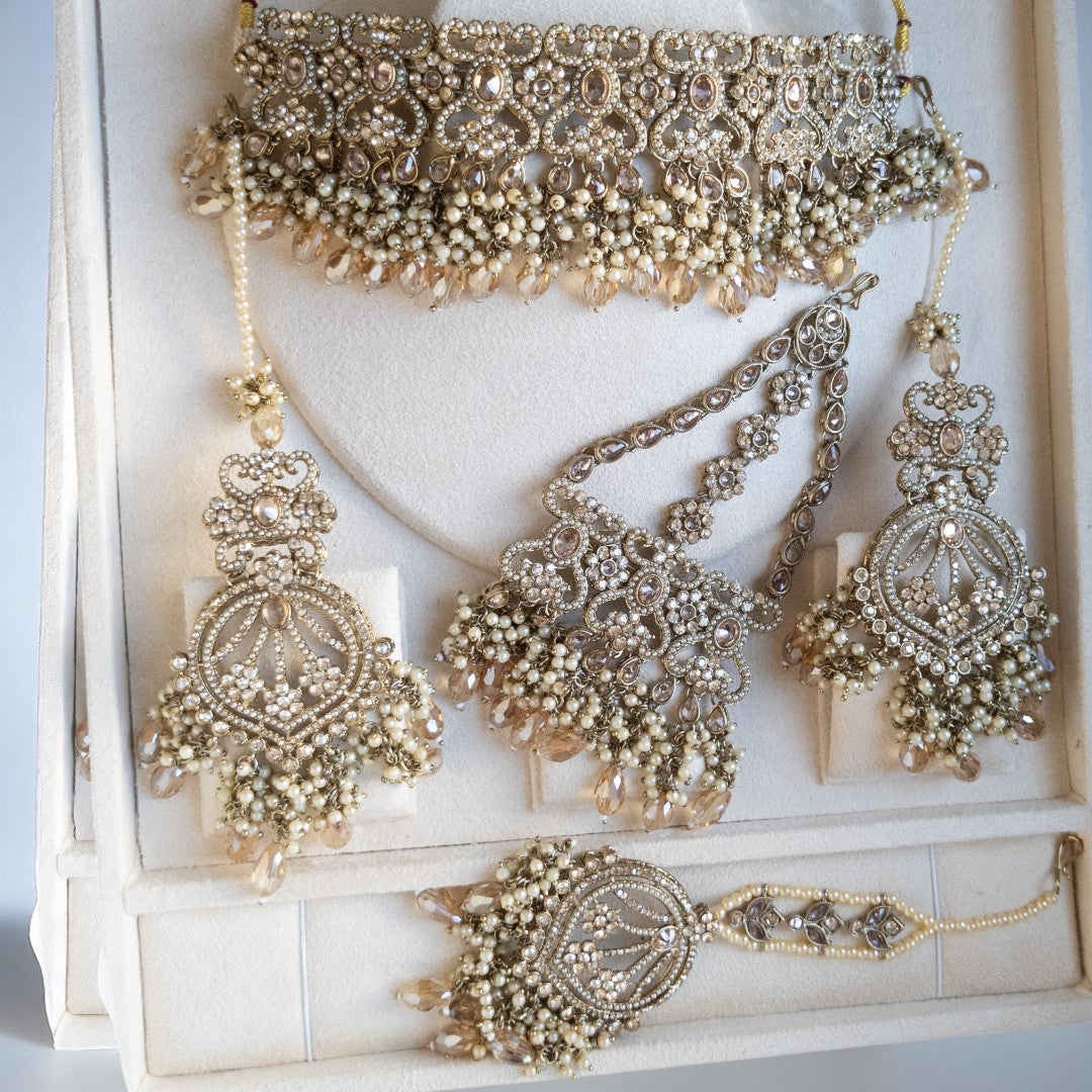 Polki Choker Halskette mit Ohrringe, Passa & Tikka - gold