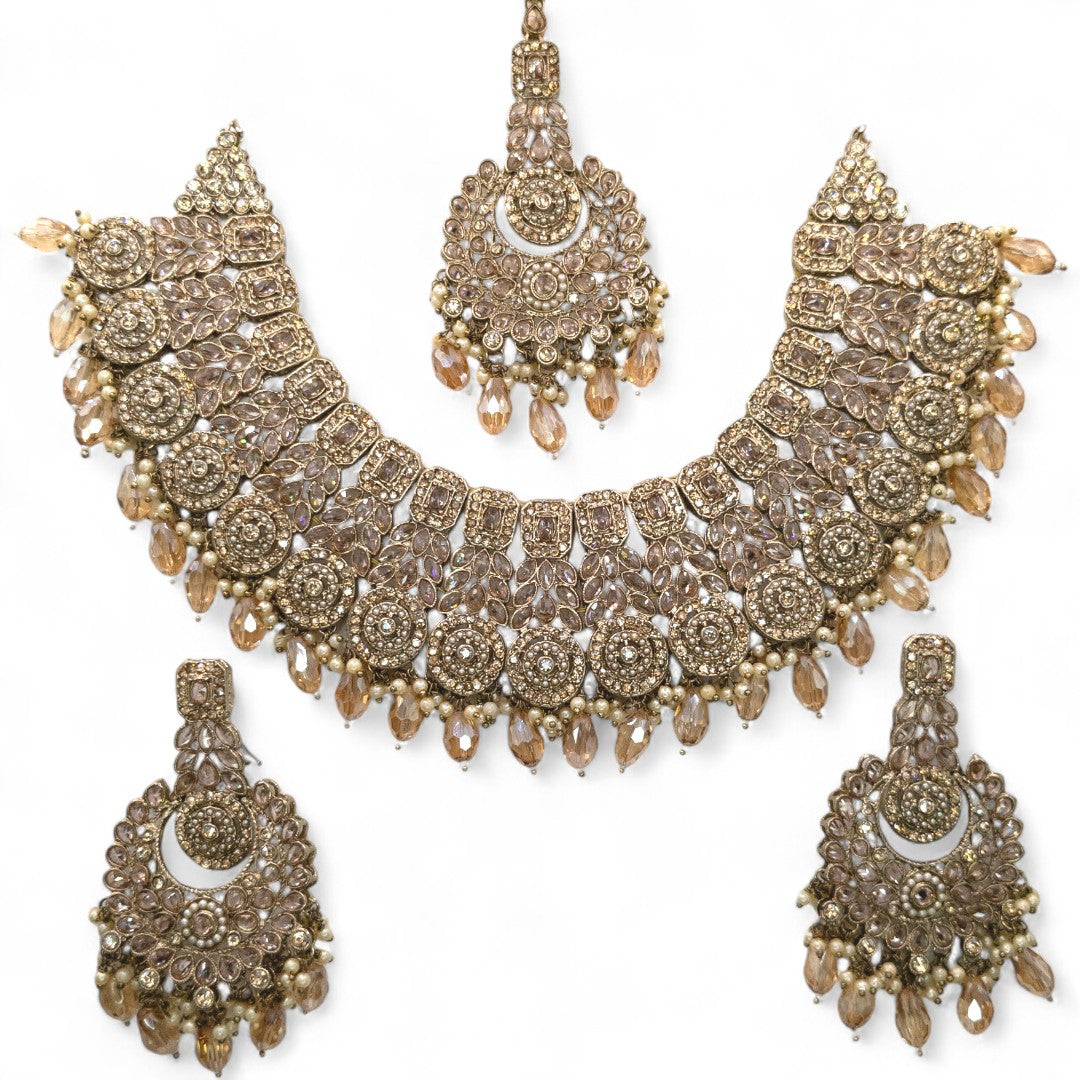 Necklace with Earrings & Tikka - gold
