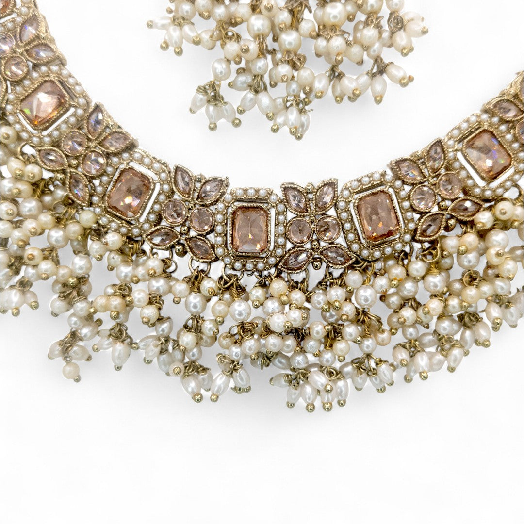 Polki Halskette mit Ohrringe & Tikka - gold