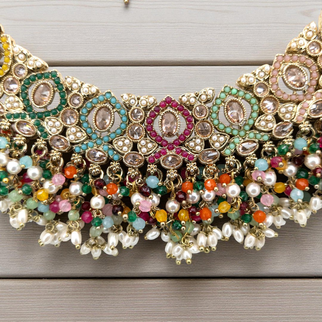 Polki Halskette mit Ohrringe & Tikka - Multi color