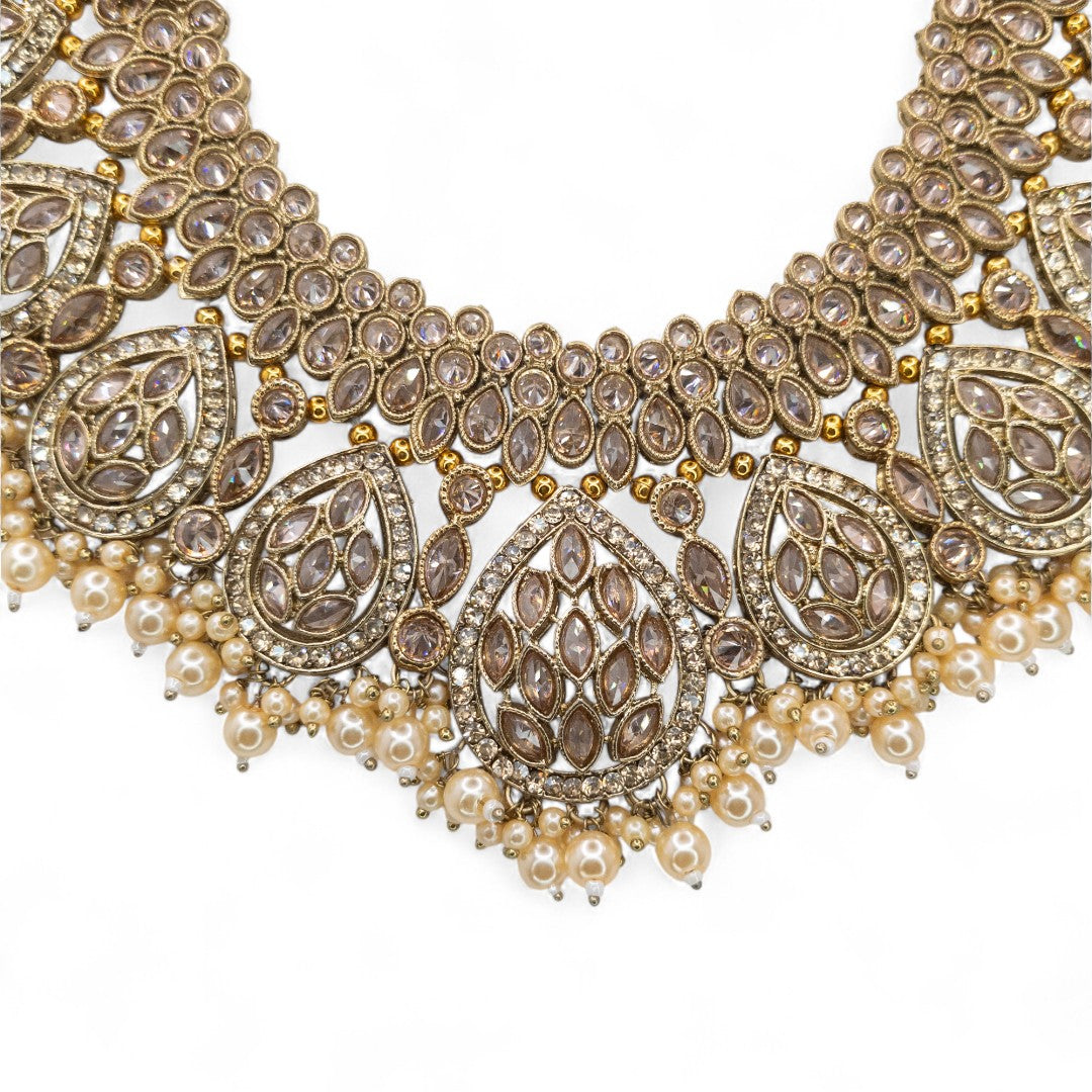 Polki Choker Halskette & Halskette mit Ohrringe , Tikka - gold | Braut
